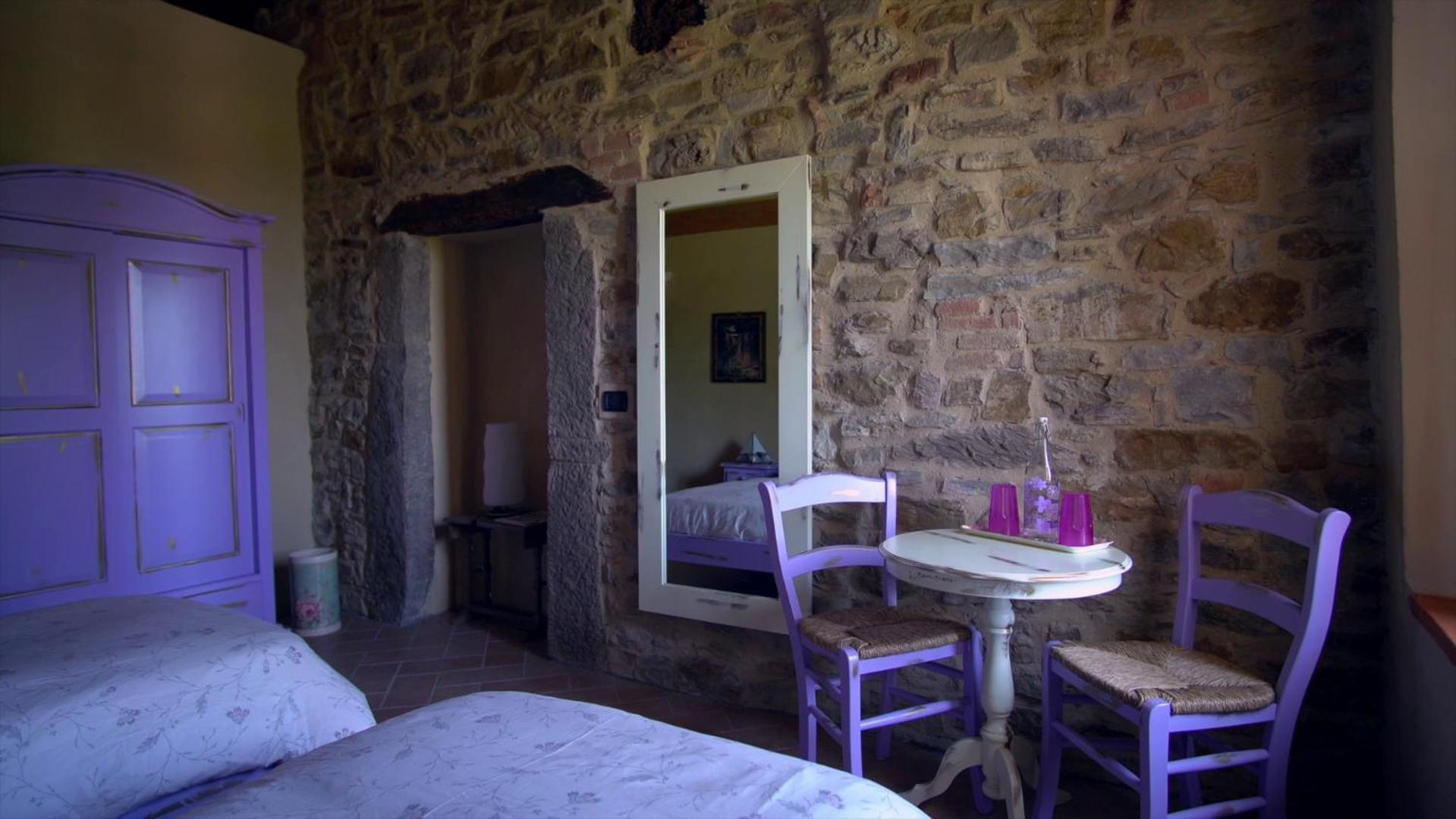 Twin Room with Private Bathroom photo 1