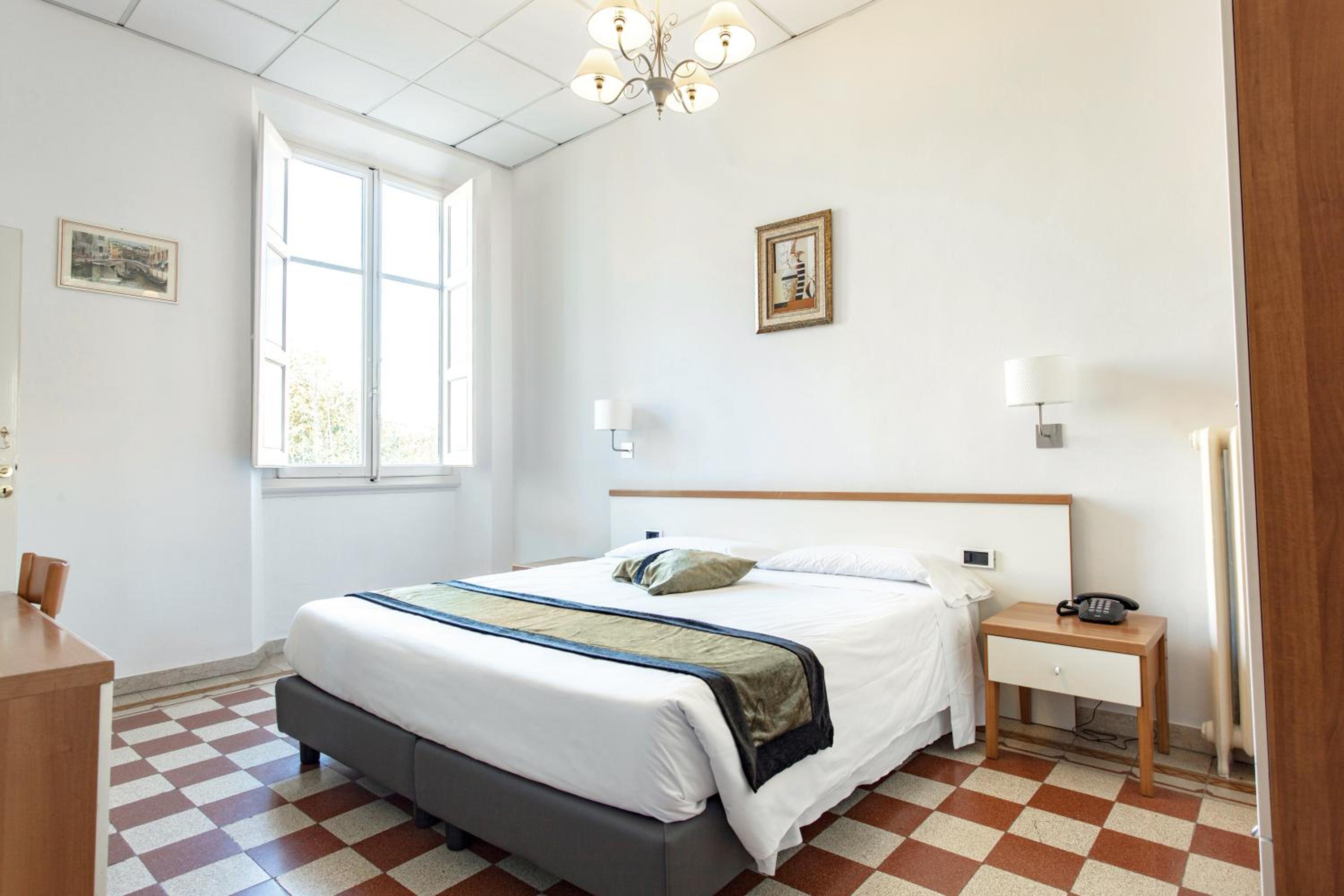 Superior Double or Twin Room photo 3