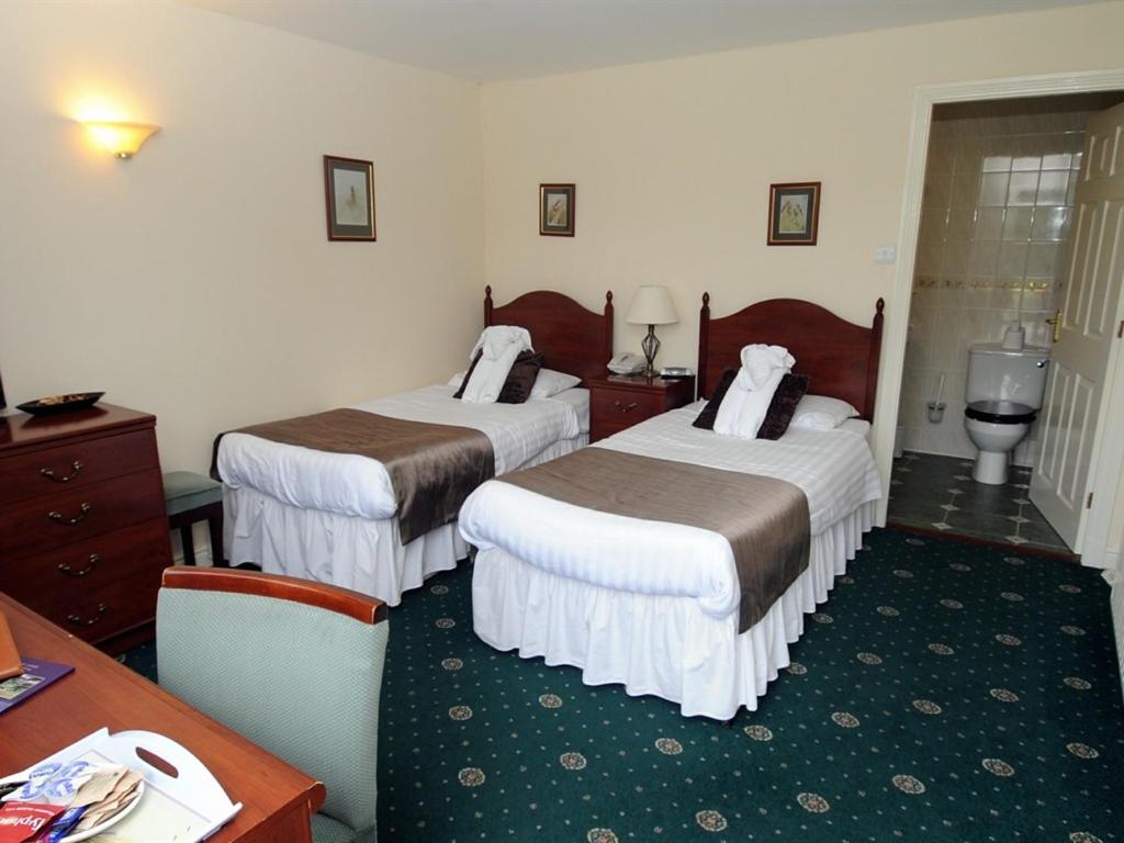 Twin Room With Private Bathroom photo 1