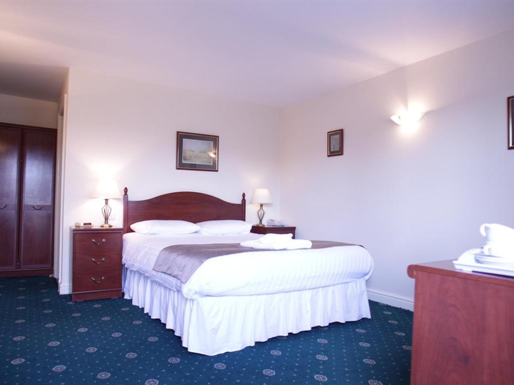 Double Room With Private Bathroom photo 1