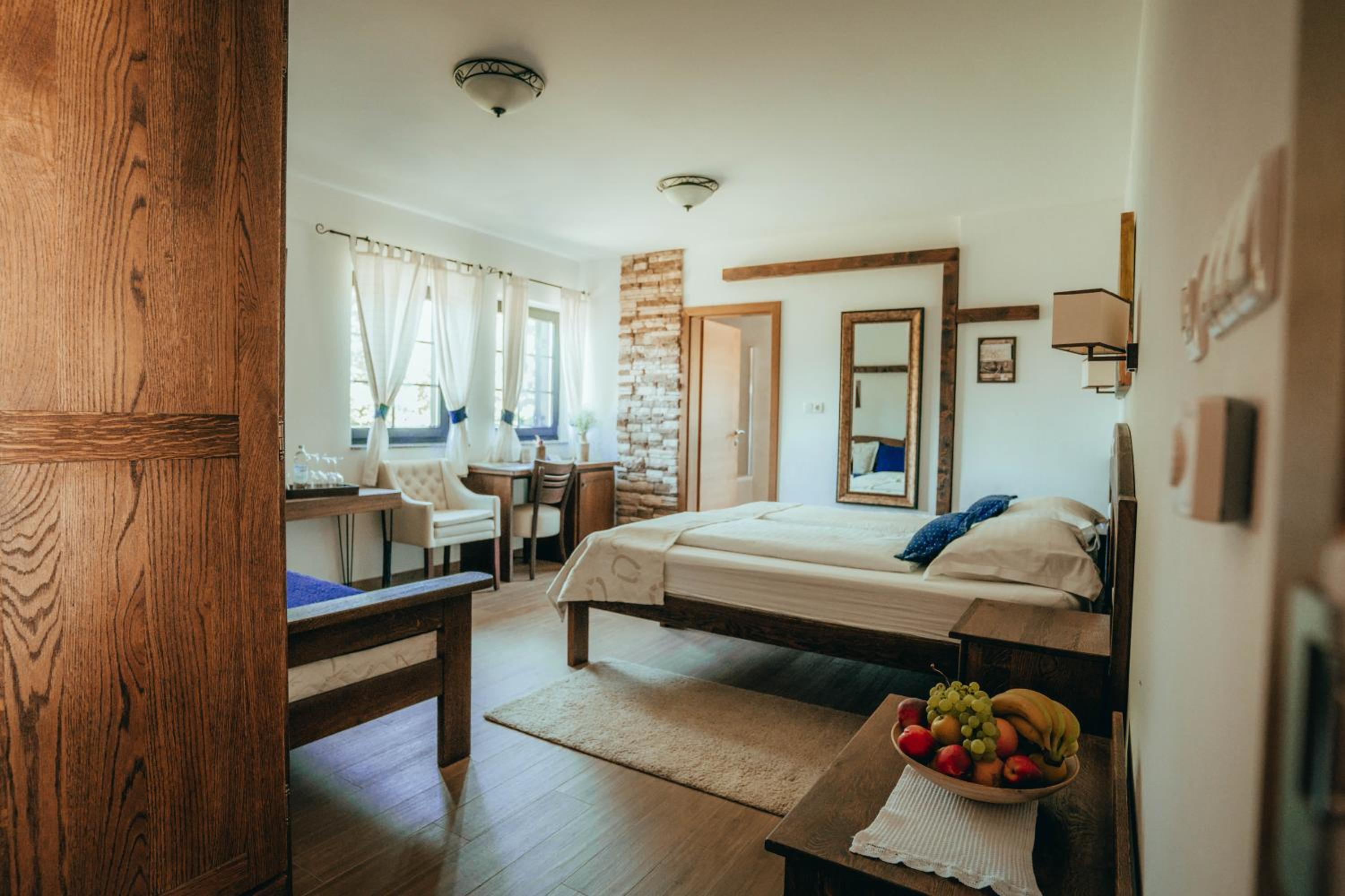Deluxe Double or Twin Room with Garden View photo 1
