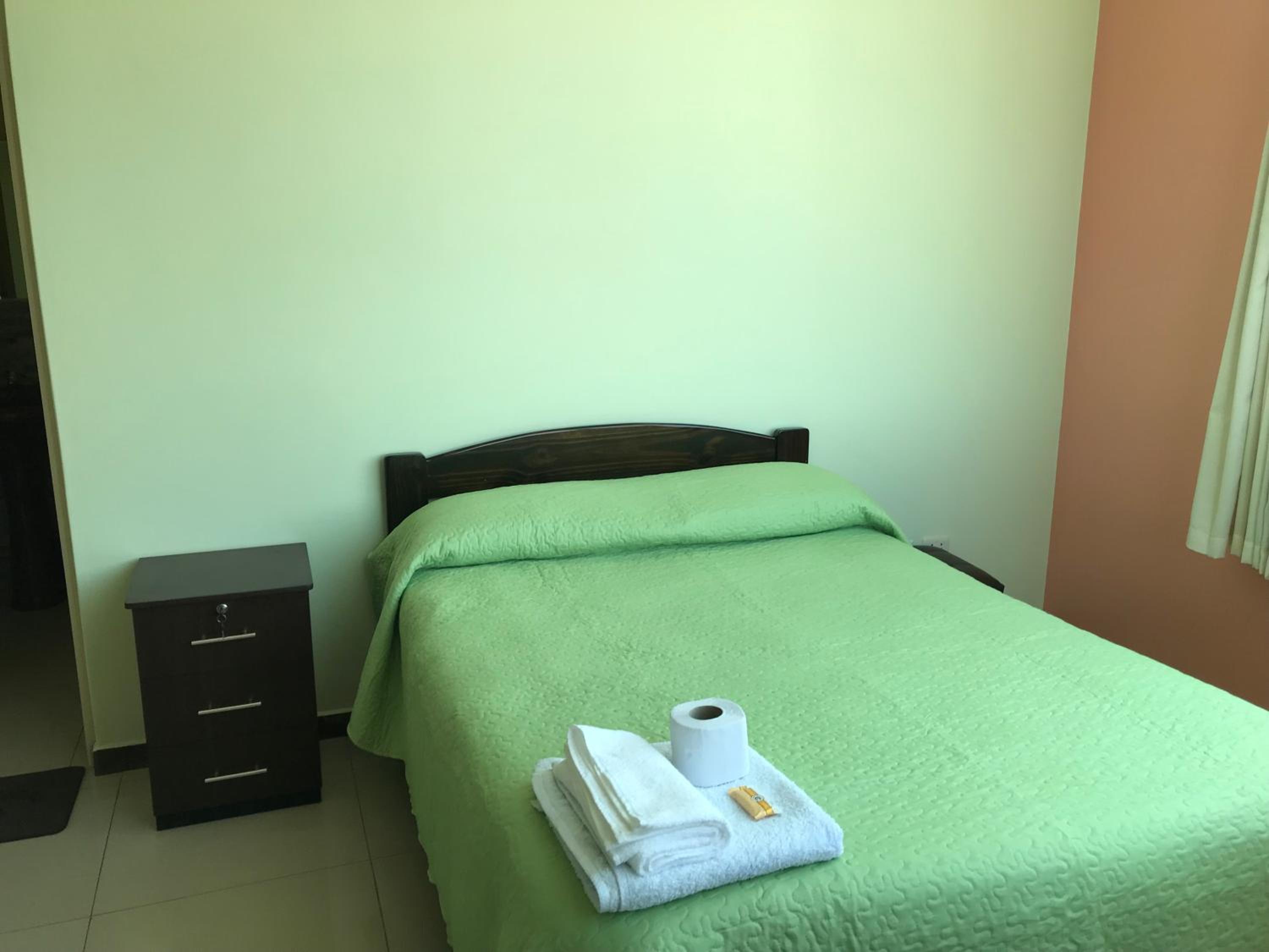 Double Room with Private Bathroom photo 2