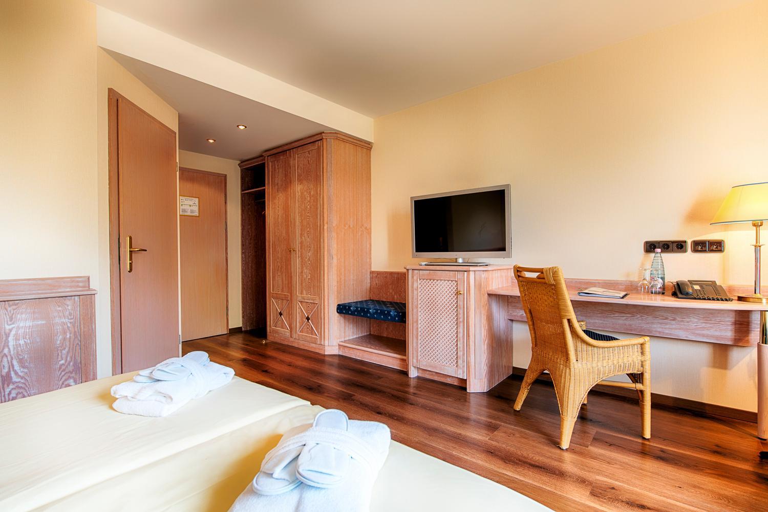 Double or Twin Room photo 2