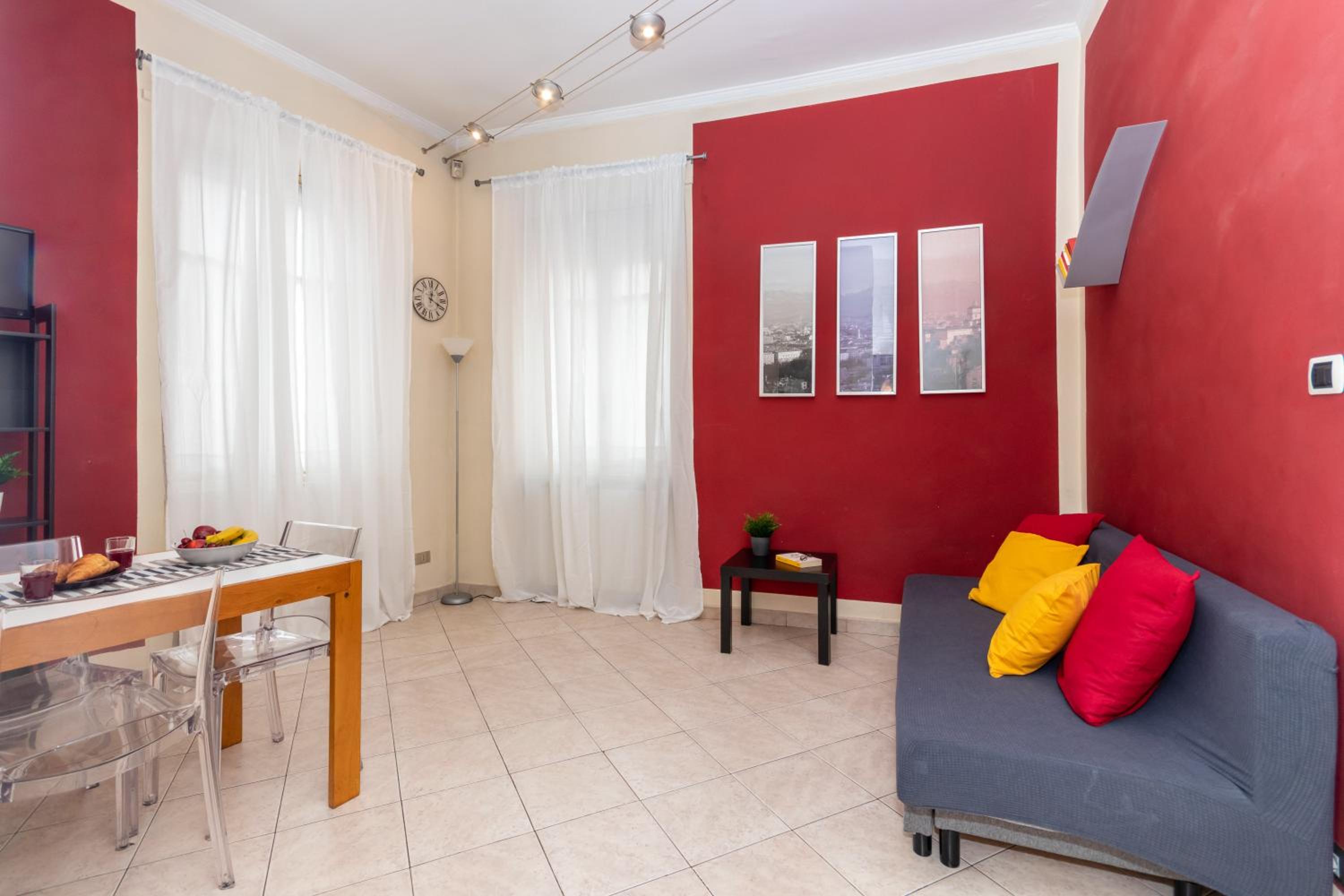One-Bedroom Apartment