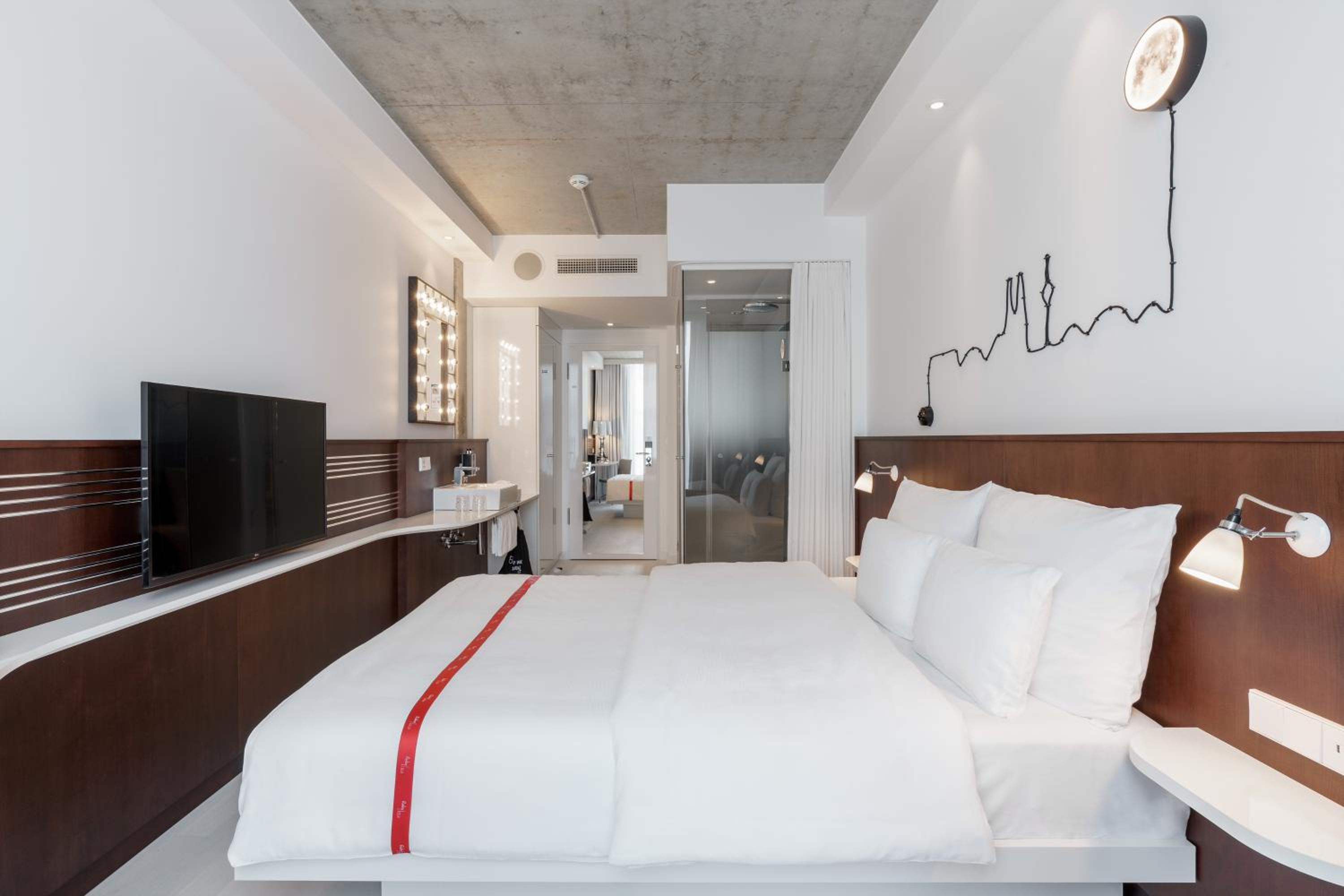 Lovely Room