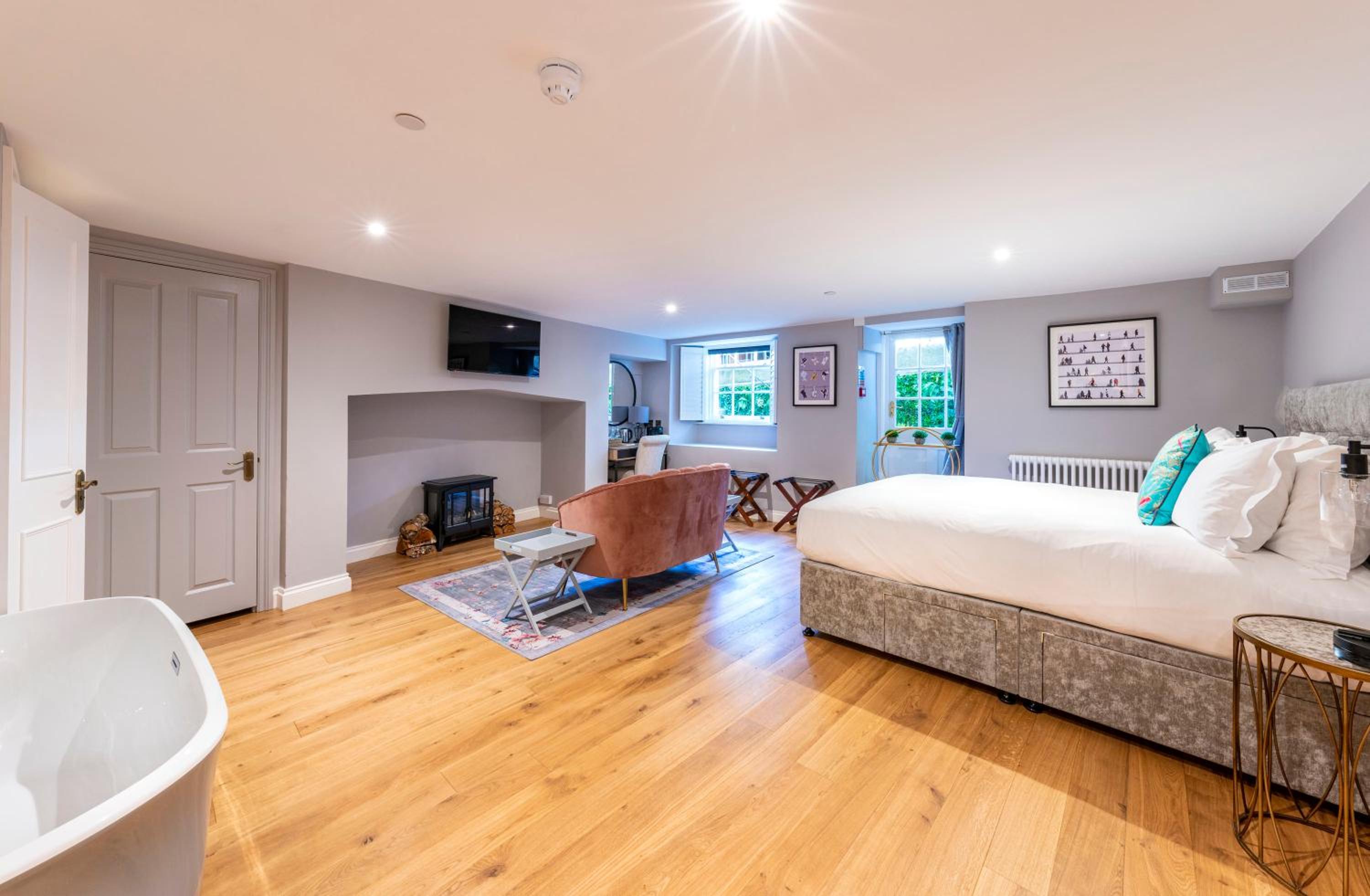 Large Double Room photo 2