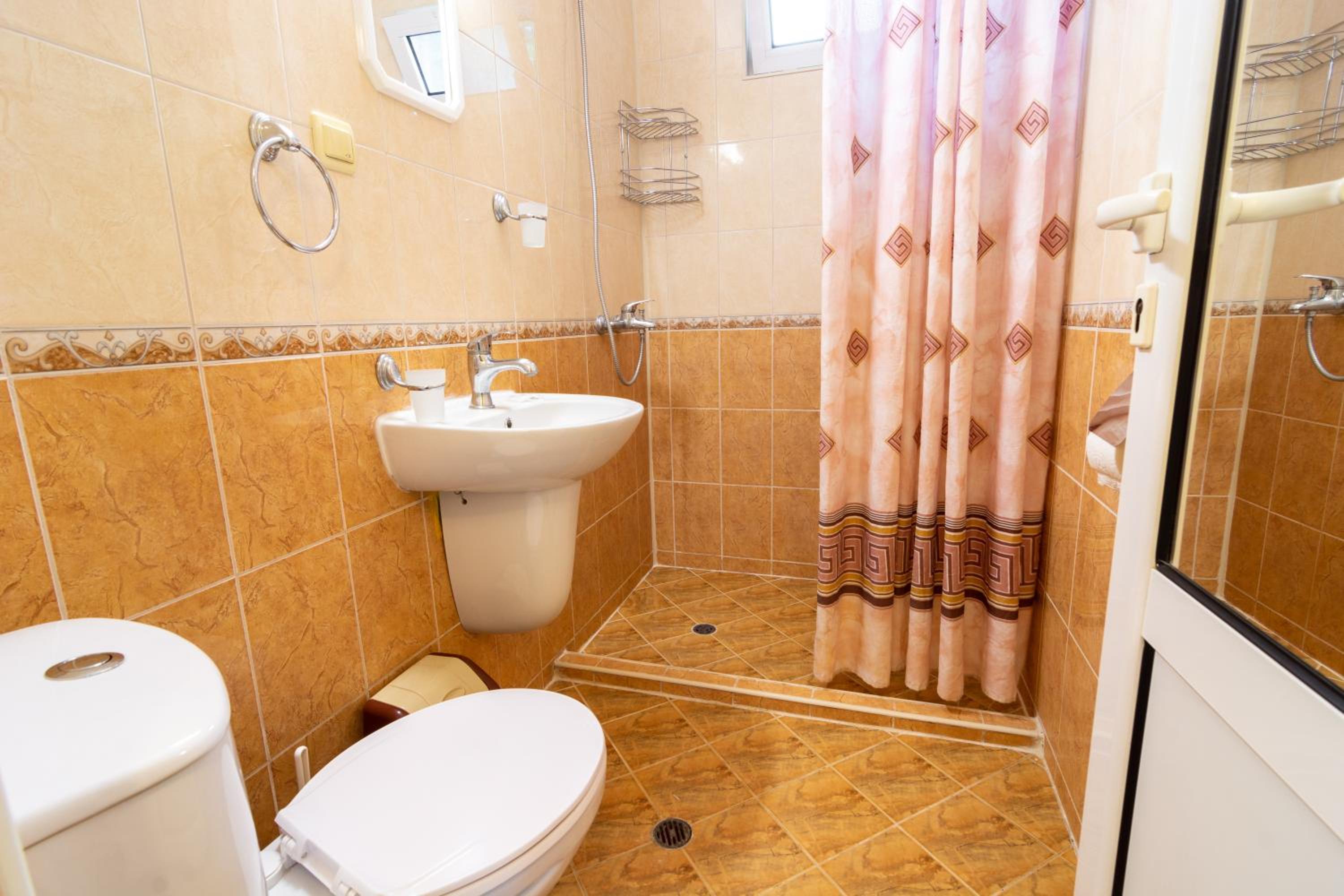 Deluxe Quadruple Room photo 3