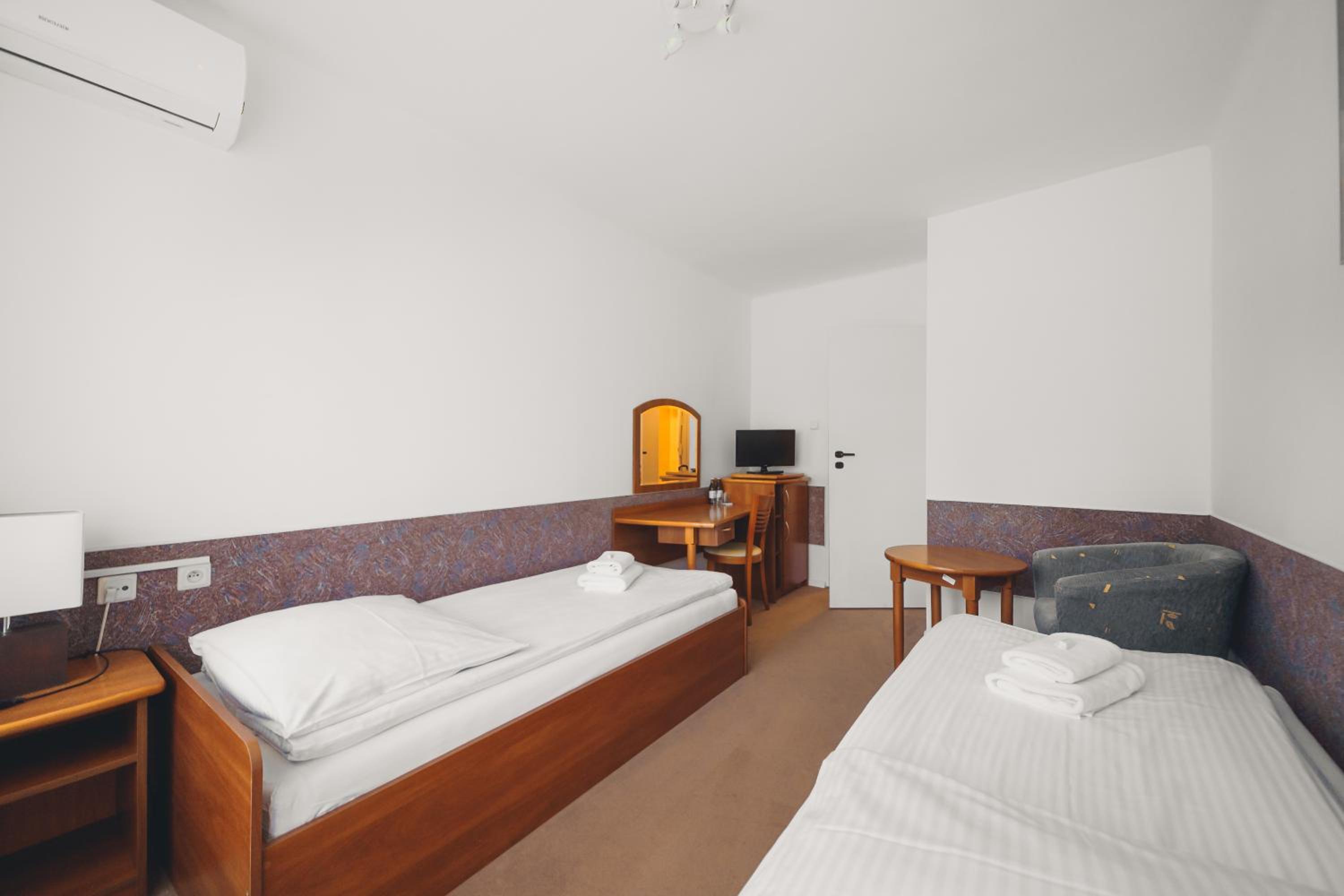 Twin Room photo 2