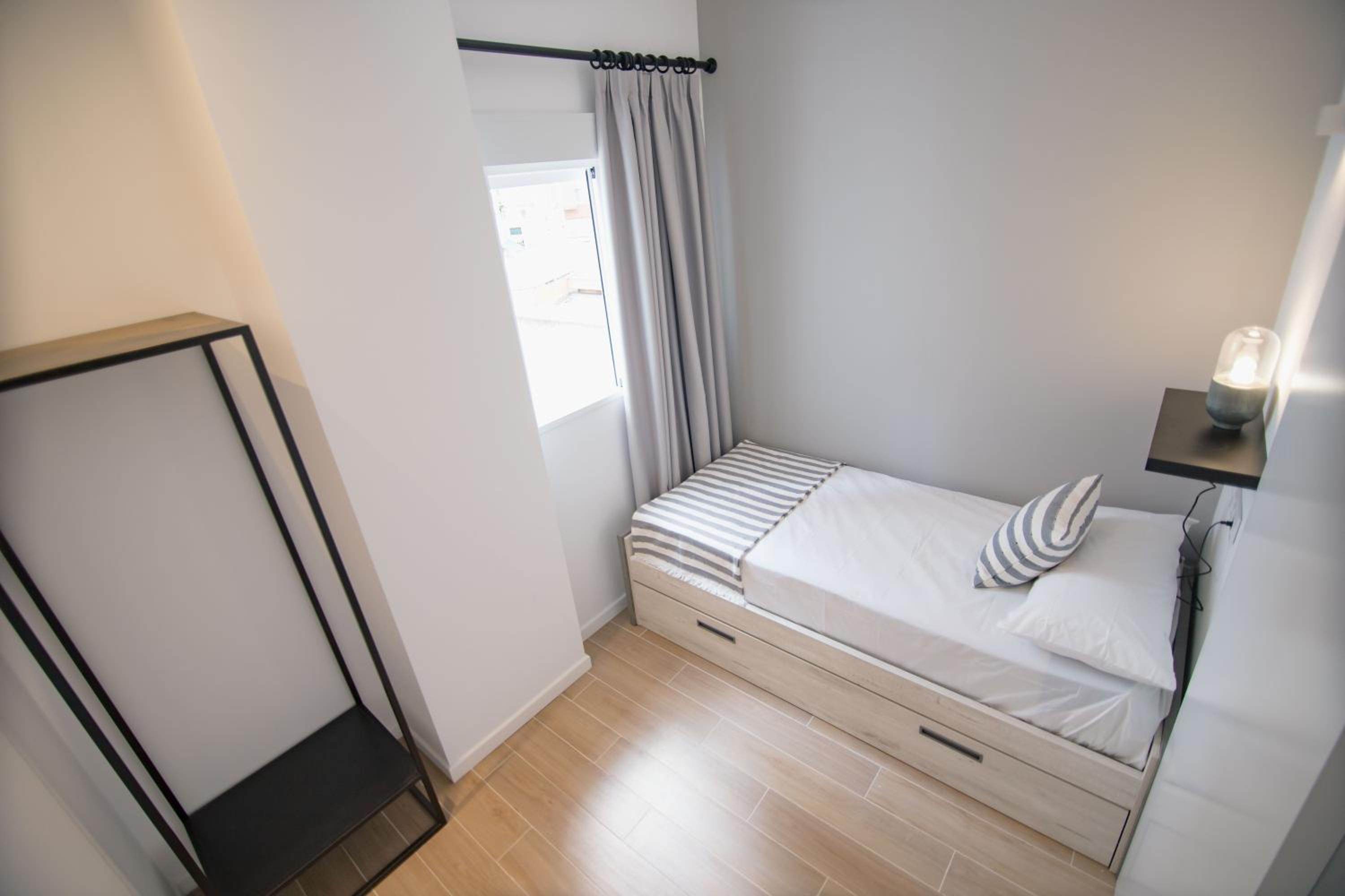 Two-Bedroom Apartment with Balcony - Photo 3