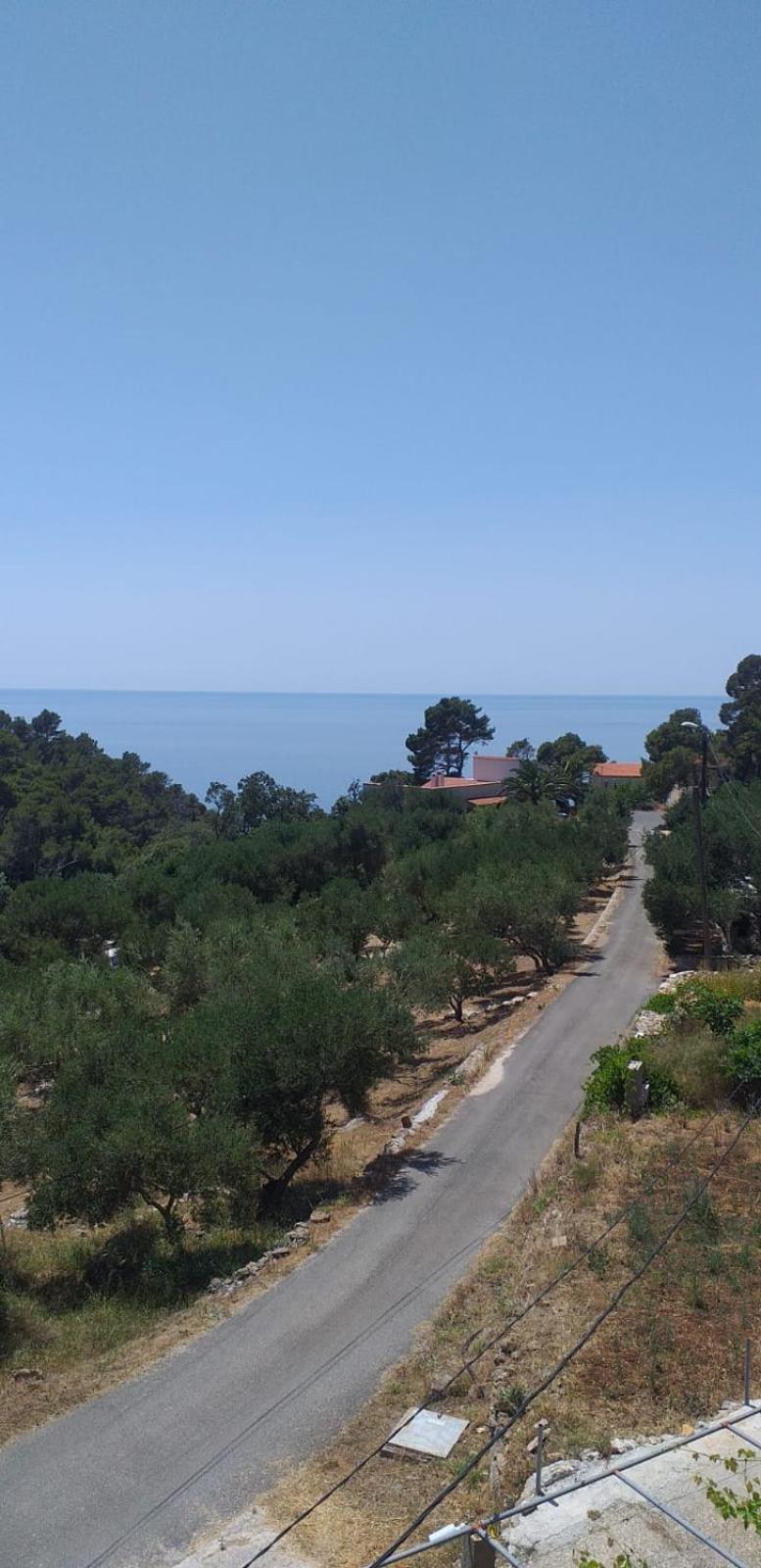 Double Room with Balcony and Sea View - Photo 18