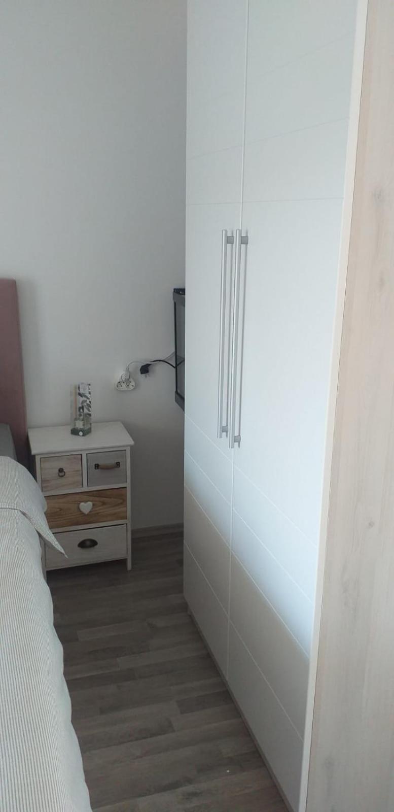 Double Room with Balcony and Sea View - Photo 8