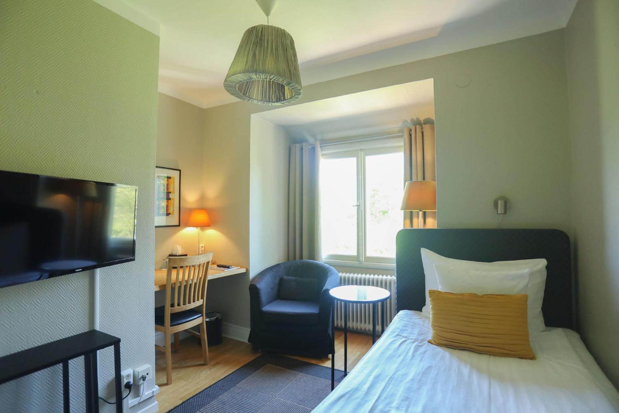 Single Room photo 3