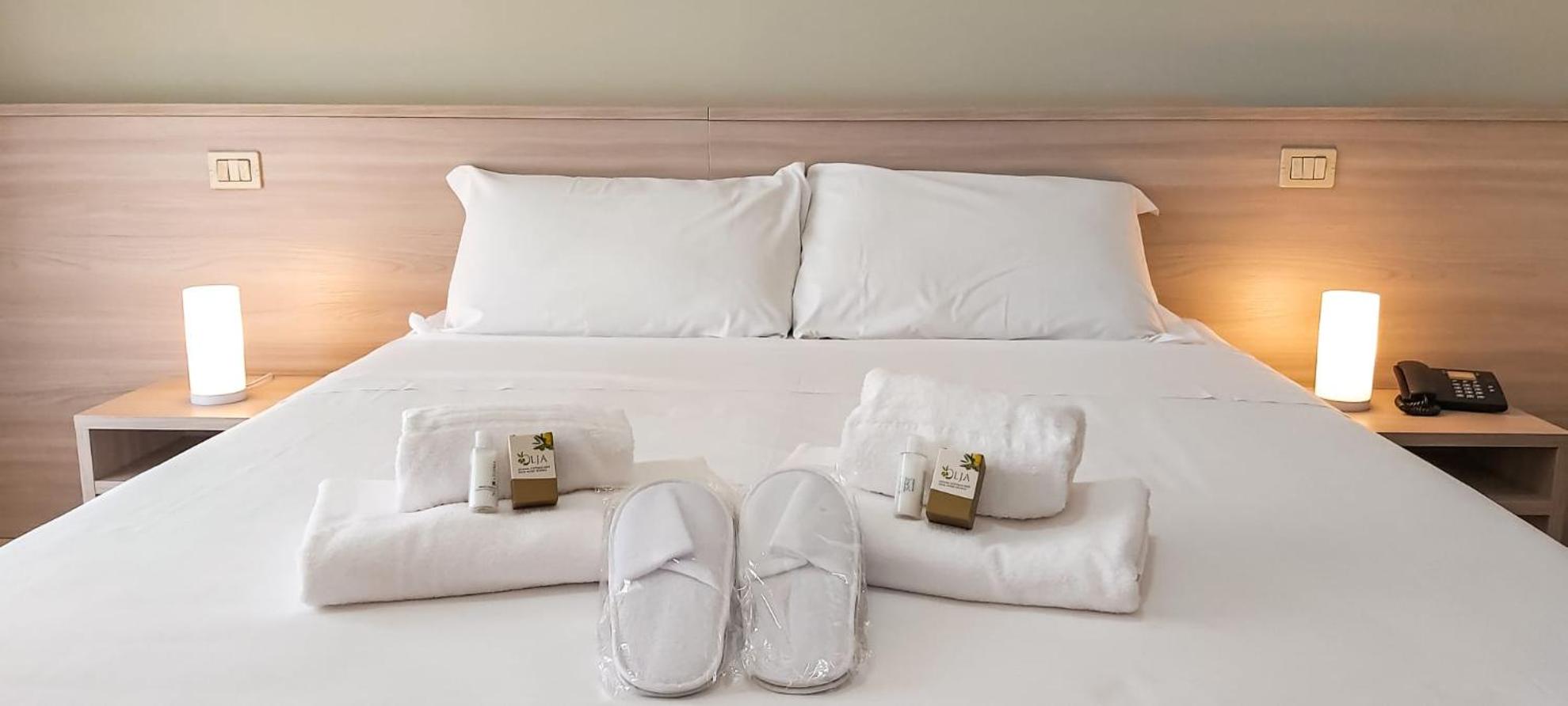 Standard Double or Twin Room - Photo 1