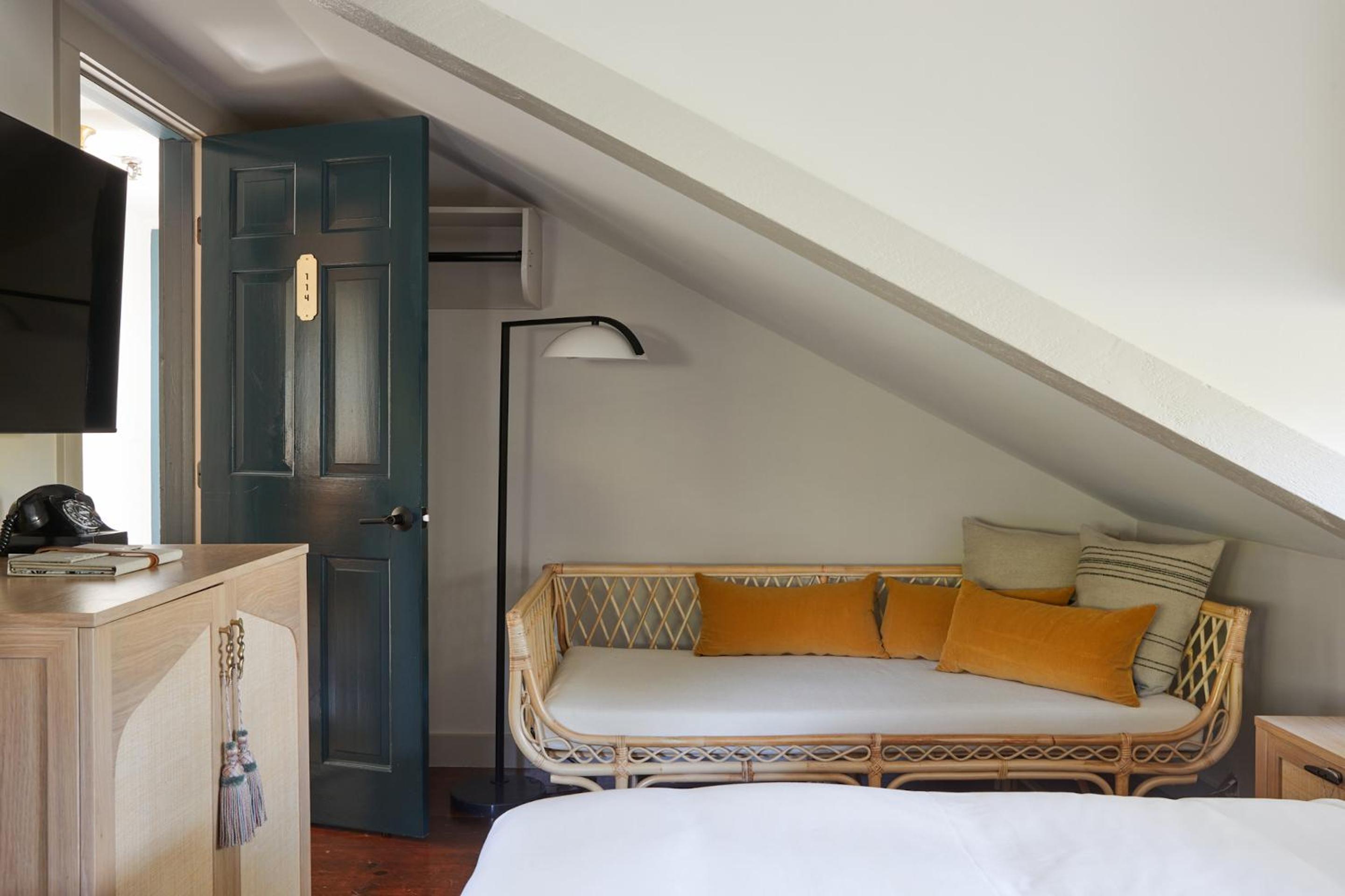 Standard Two Bedroom Suite  photo 2