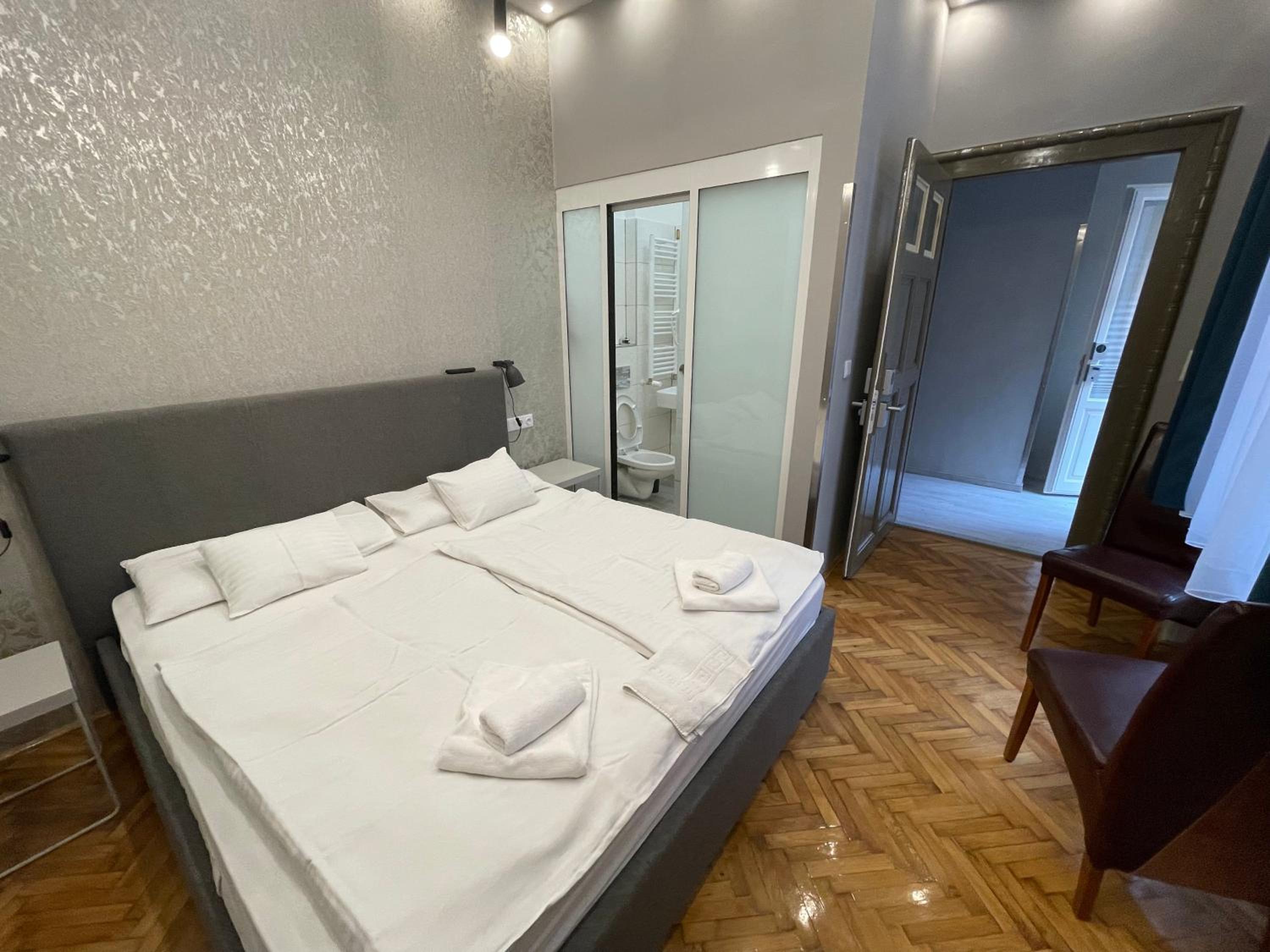 Double Room photo 3
