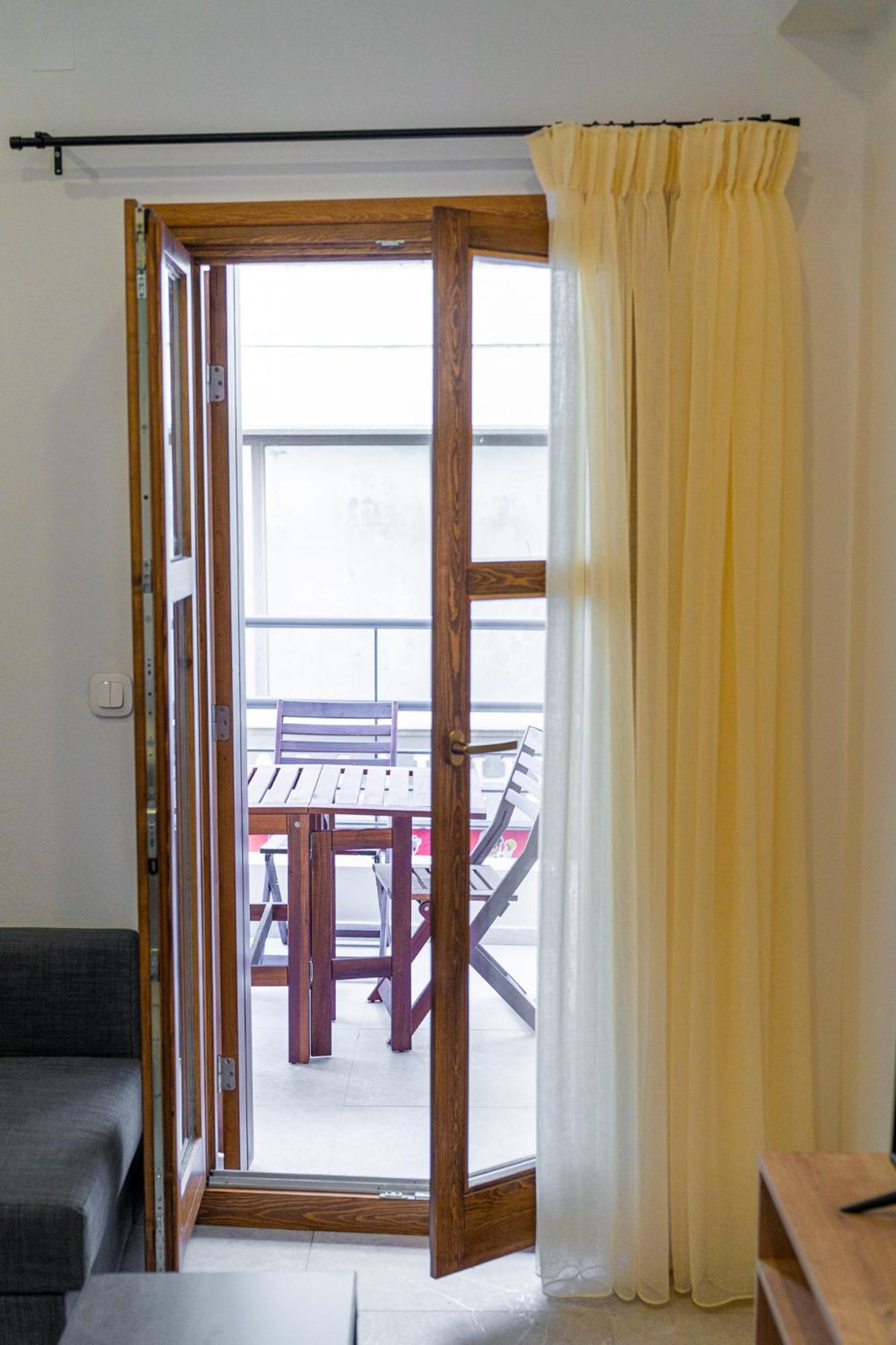 One-Bedroom Apartment - Photo 5