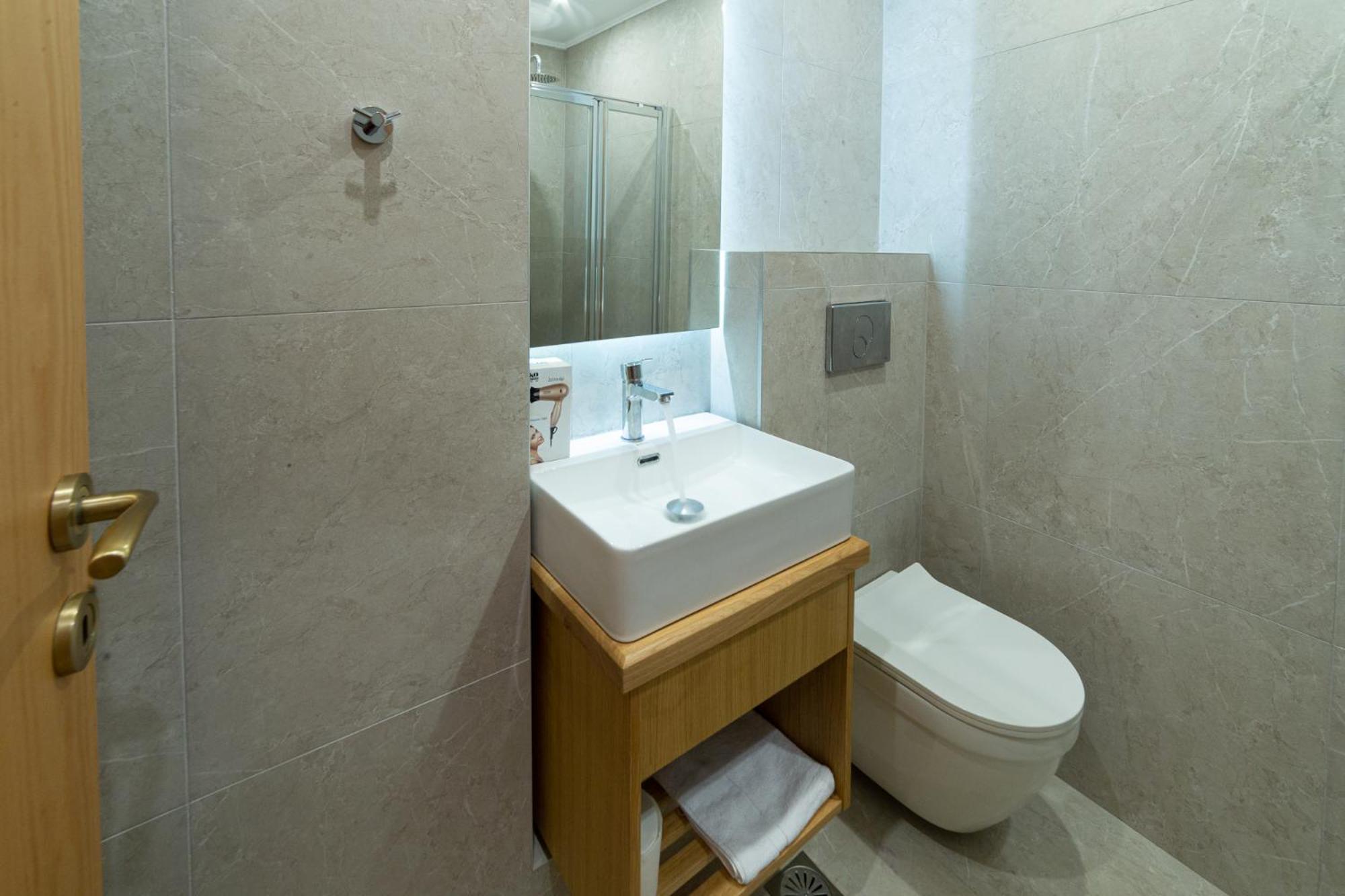 Double Room with Patio photo 3