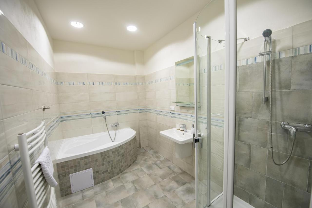 Executive Suite photo 3