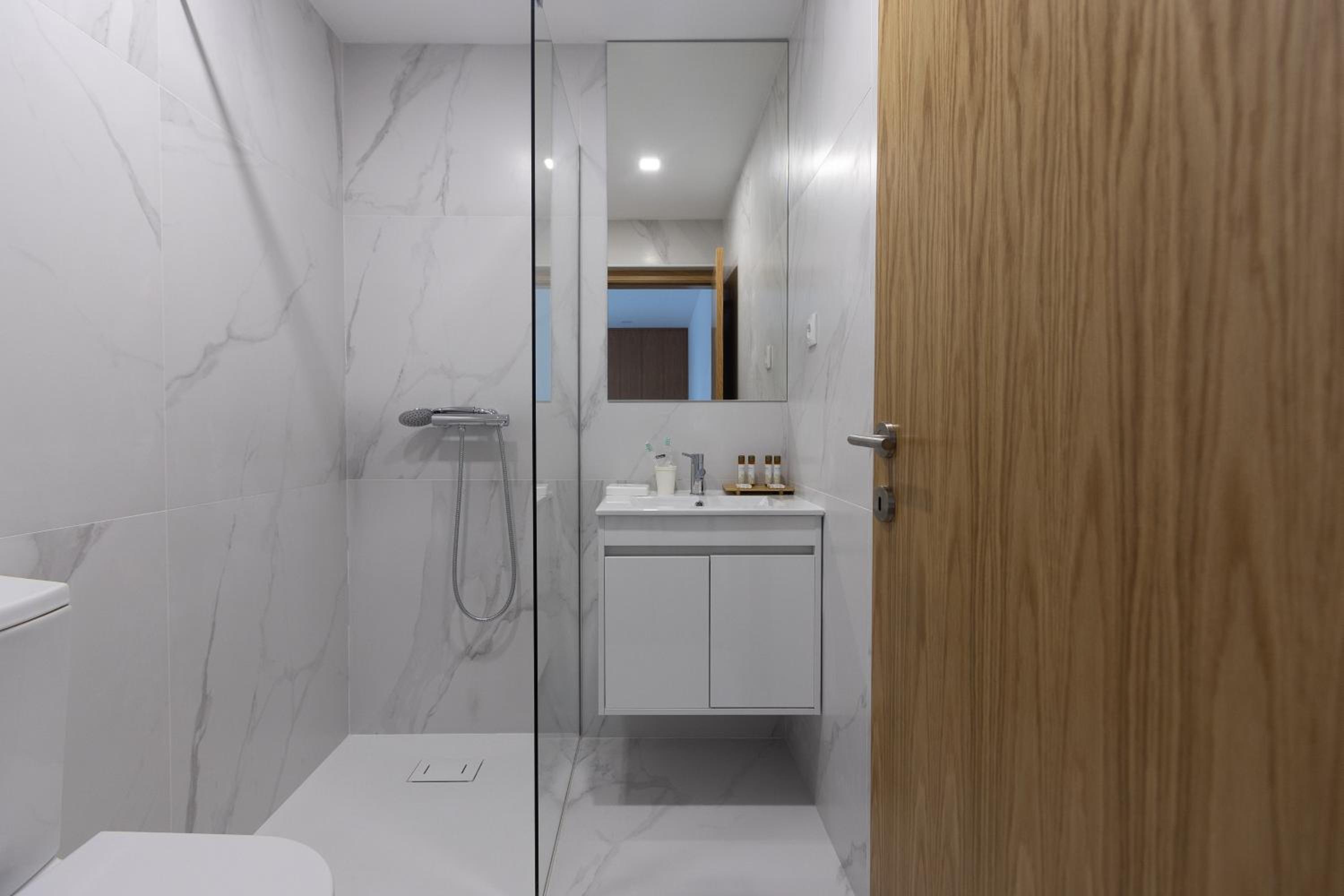 Two-Bedroom House - Photo 8