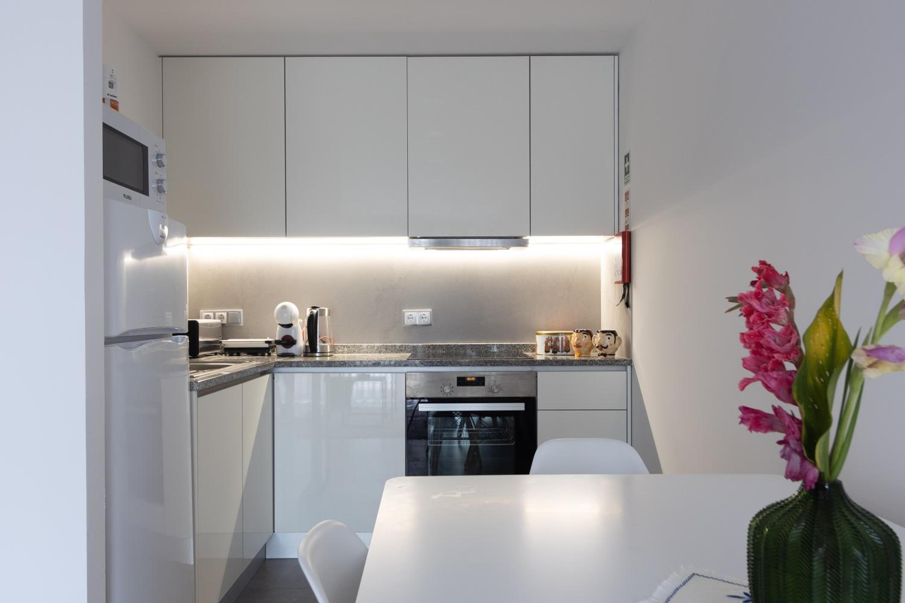 Two-Bedroom House - Photo 49