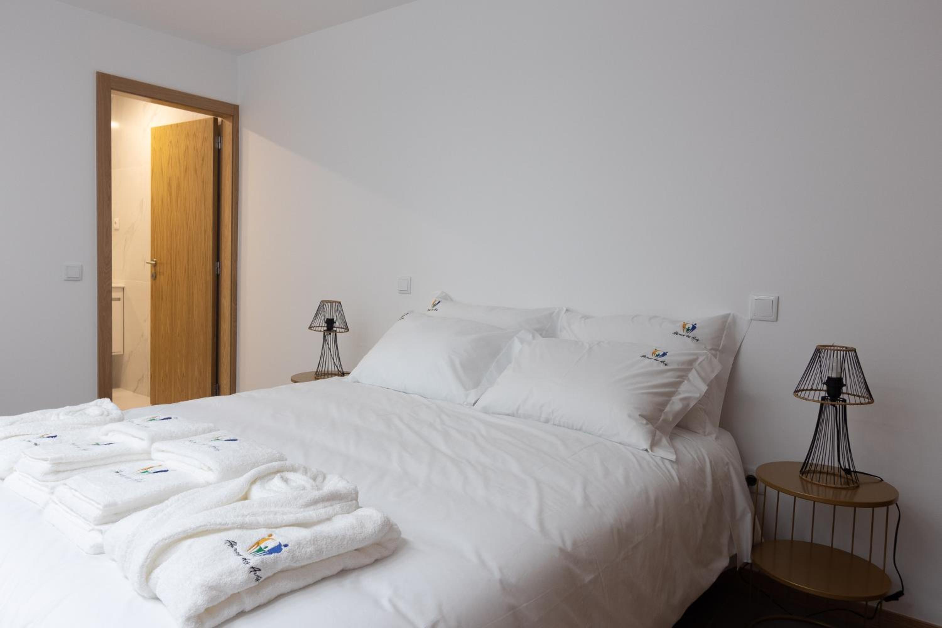 Two-Bedroom House - Photo 16