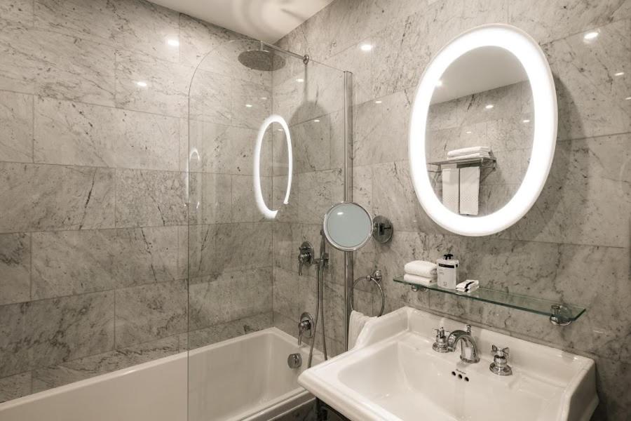 Double or Twin Room - Photo 2