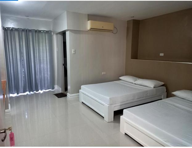Standard Quadruple Room - Photo 5