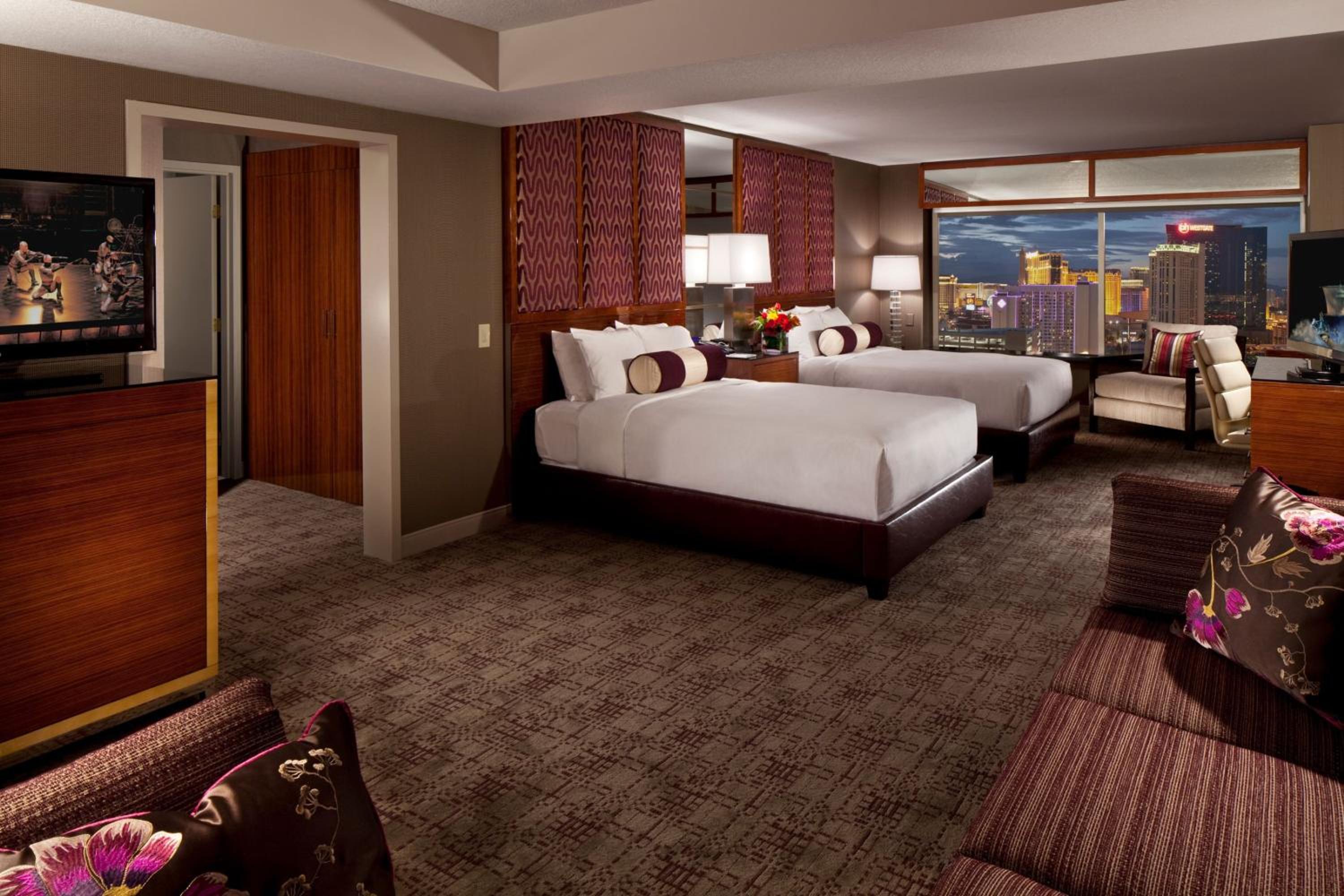MGM Executive Two Queen Suite   - Photo 3