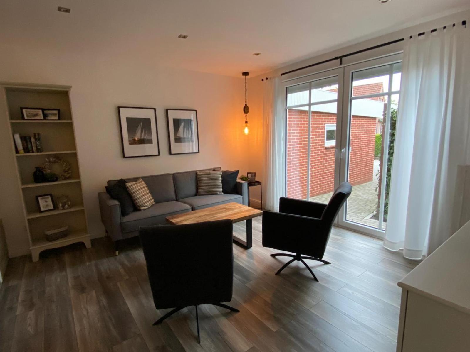 Three-Bedroom House photo 1