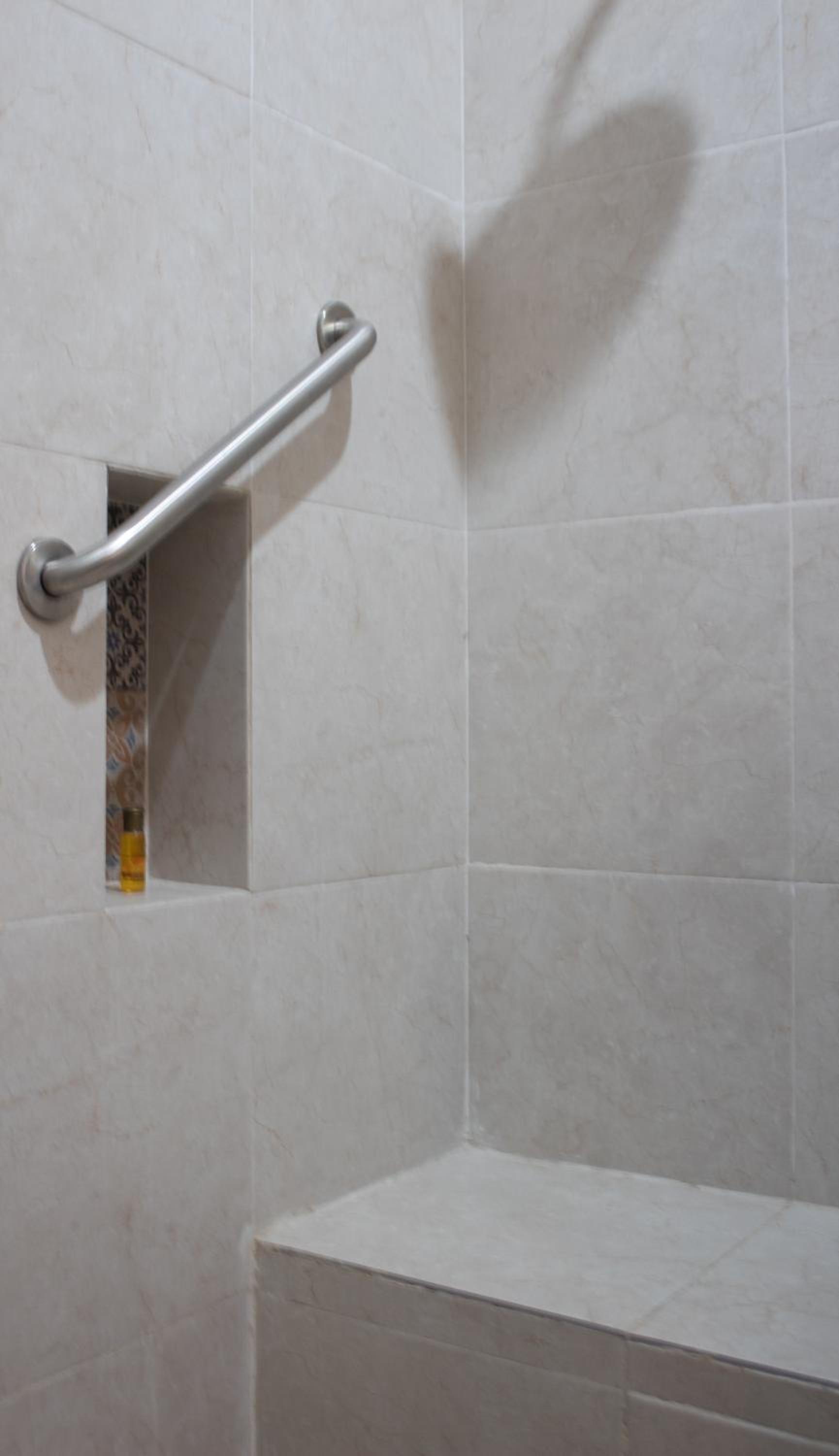 Queen Room - Disability Access photo 2