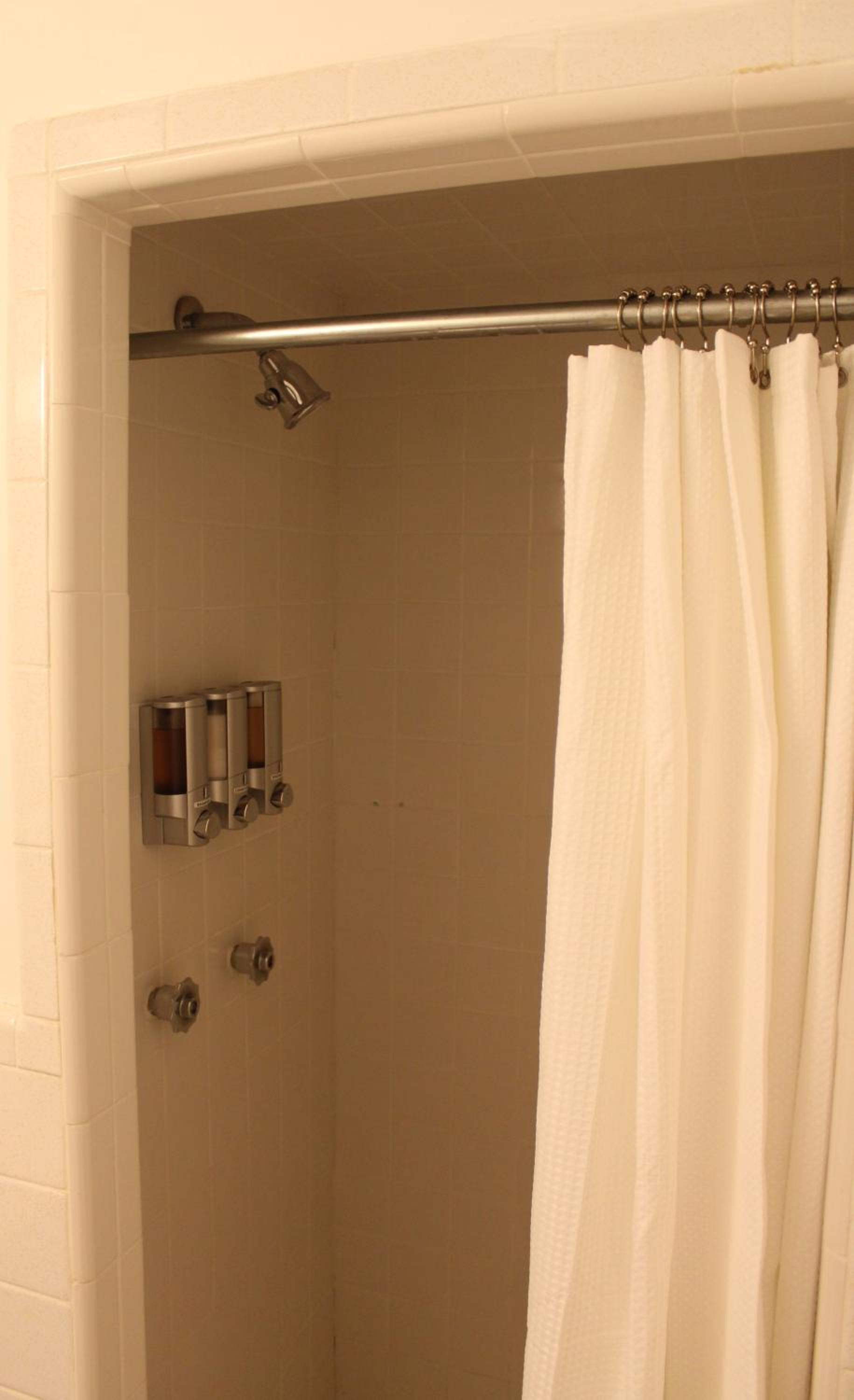 Double Room with Balcony - Pet Friendly photo 2