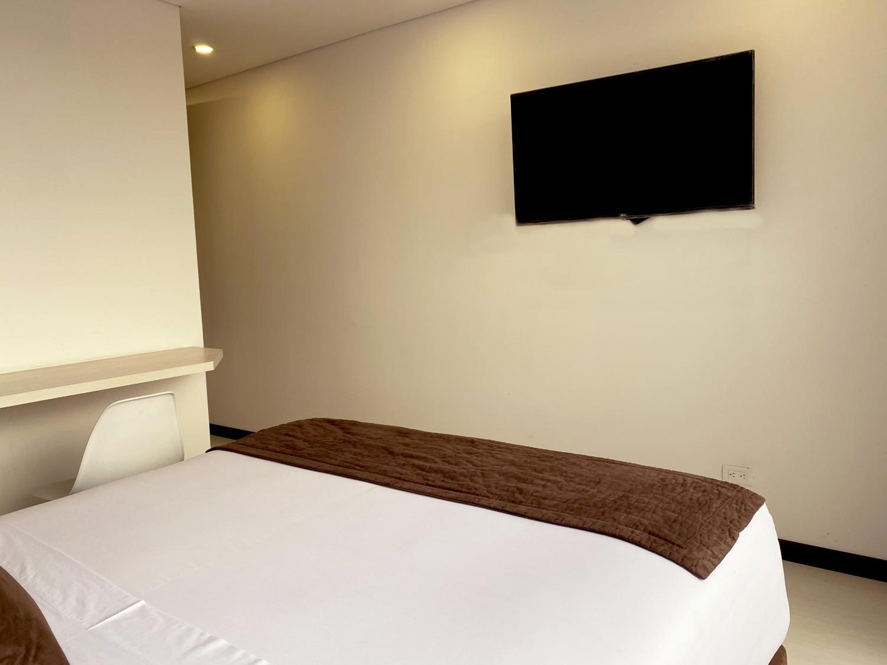 Standard Double Room photo 3