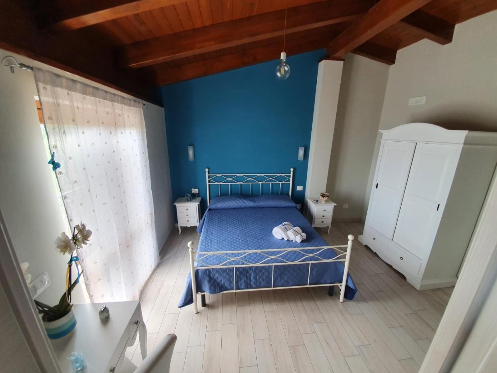 Deluxe Double Room with Sea View photo 2