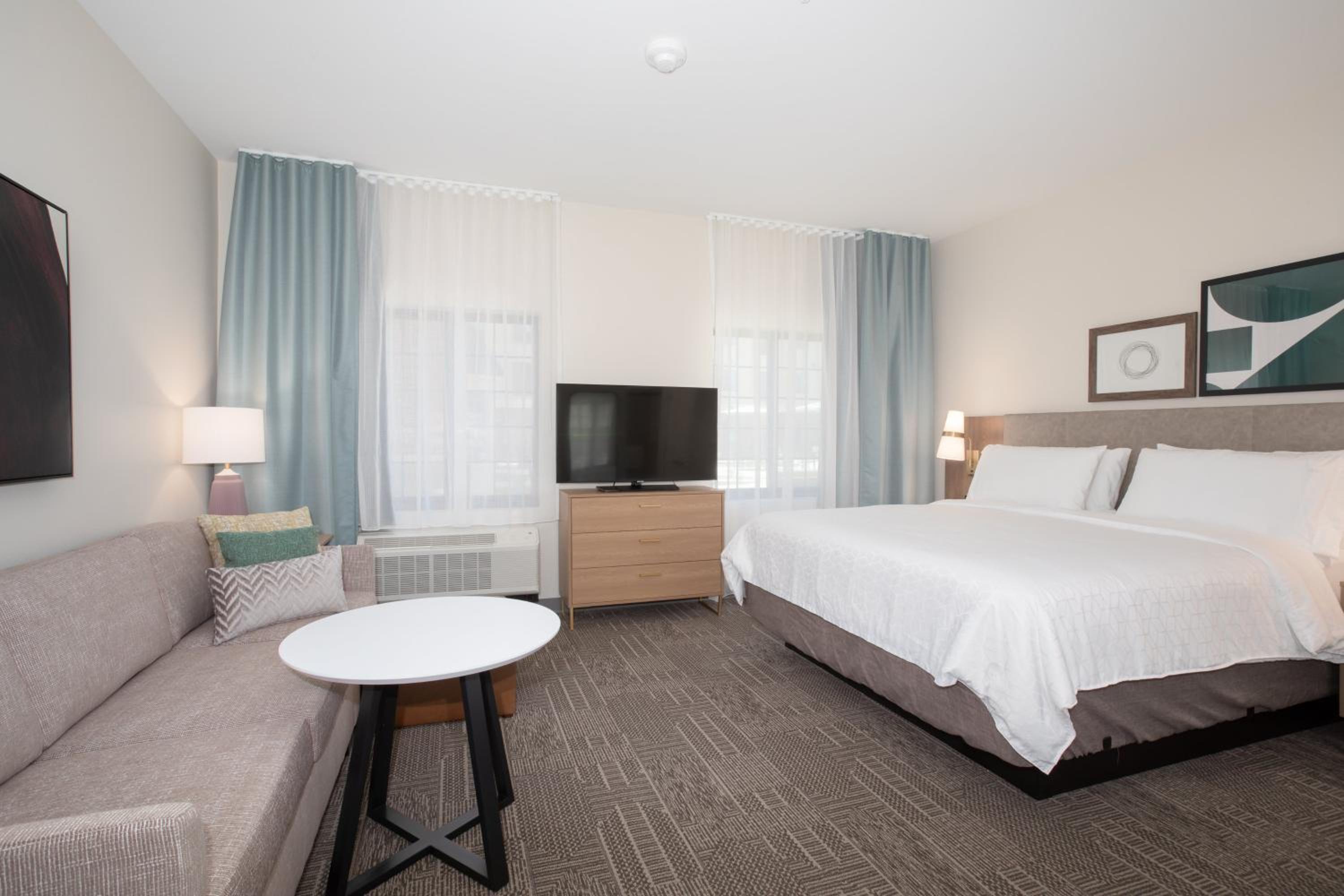 King Studio Suite - Photo 3