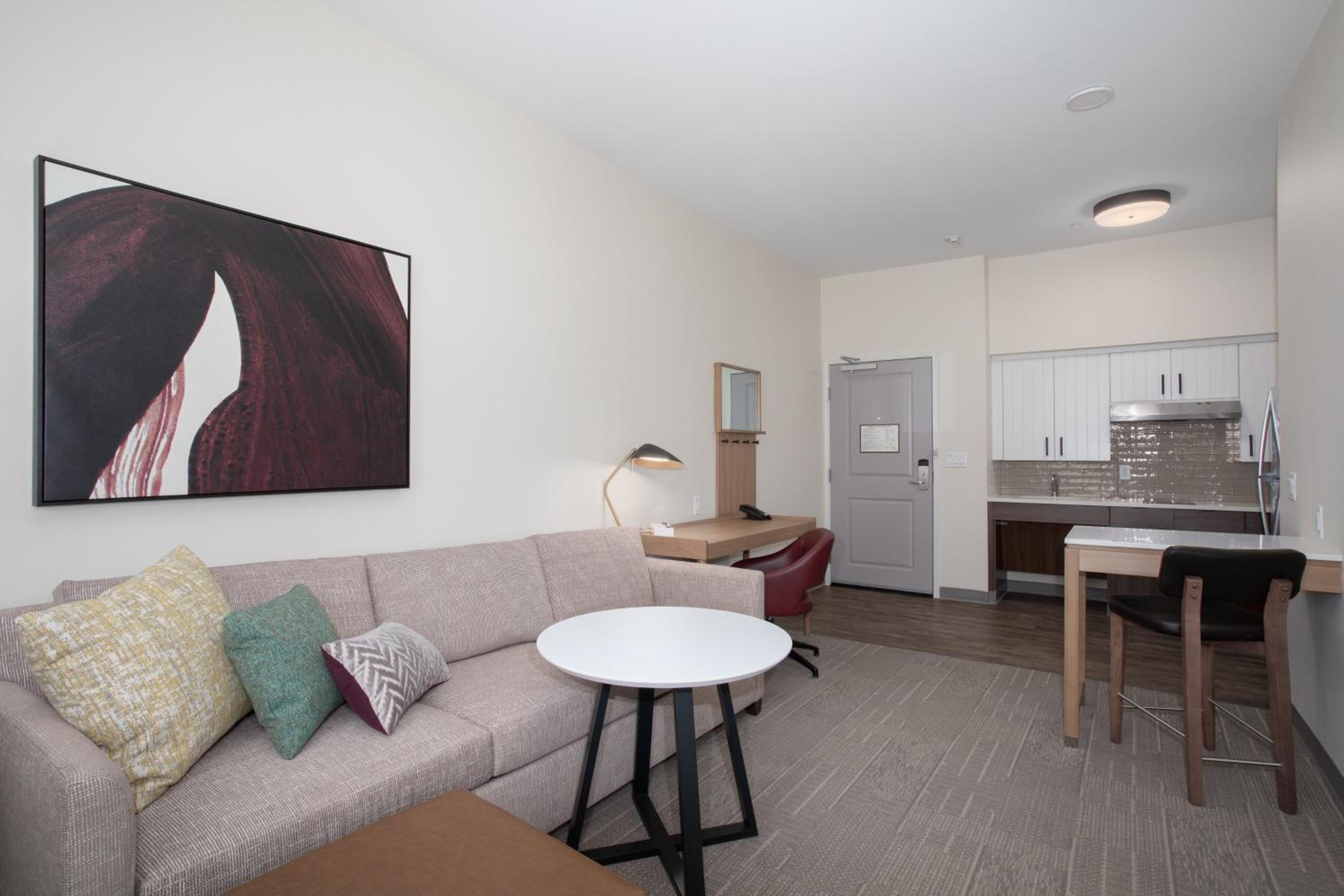 King Studio Suite - Photo 6