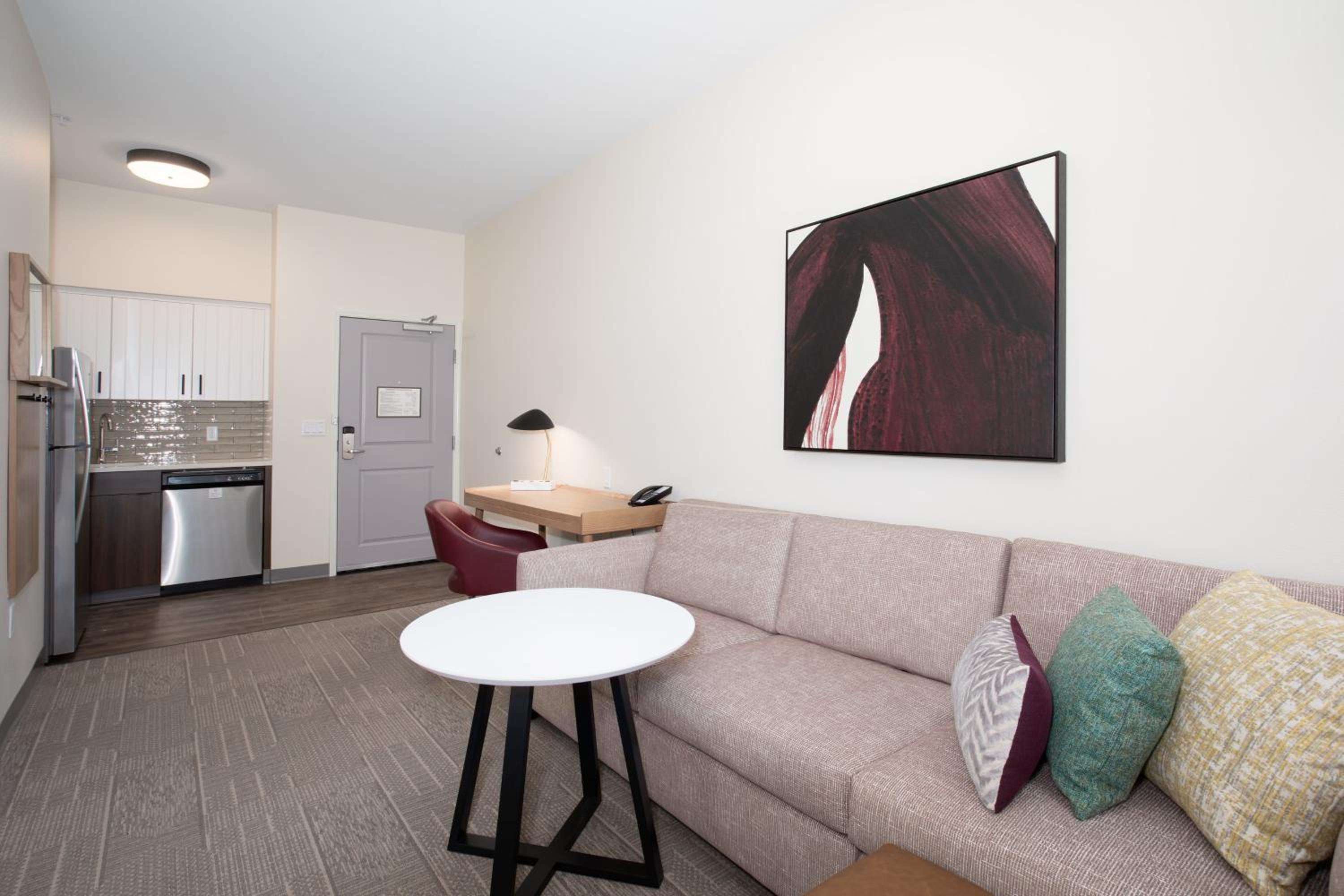 King Studio Suite - Photo 2