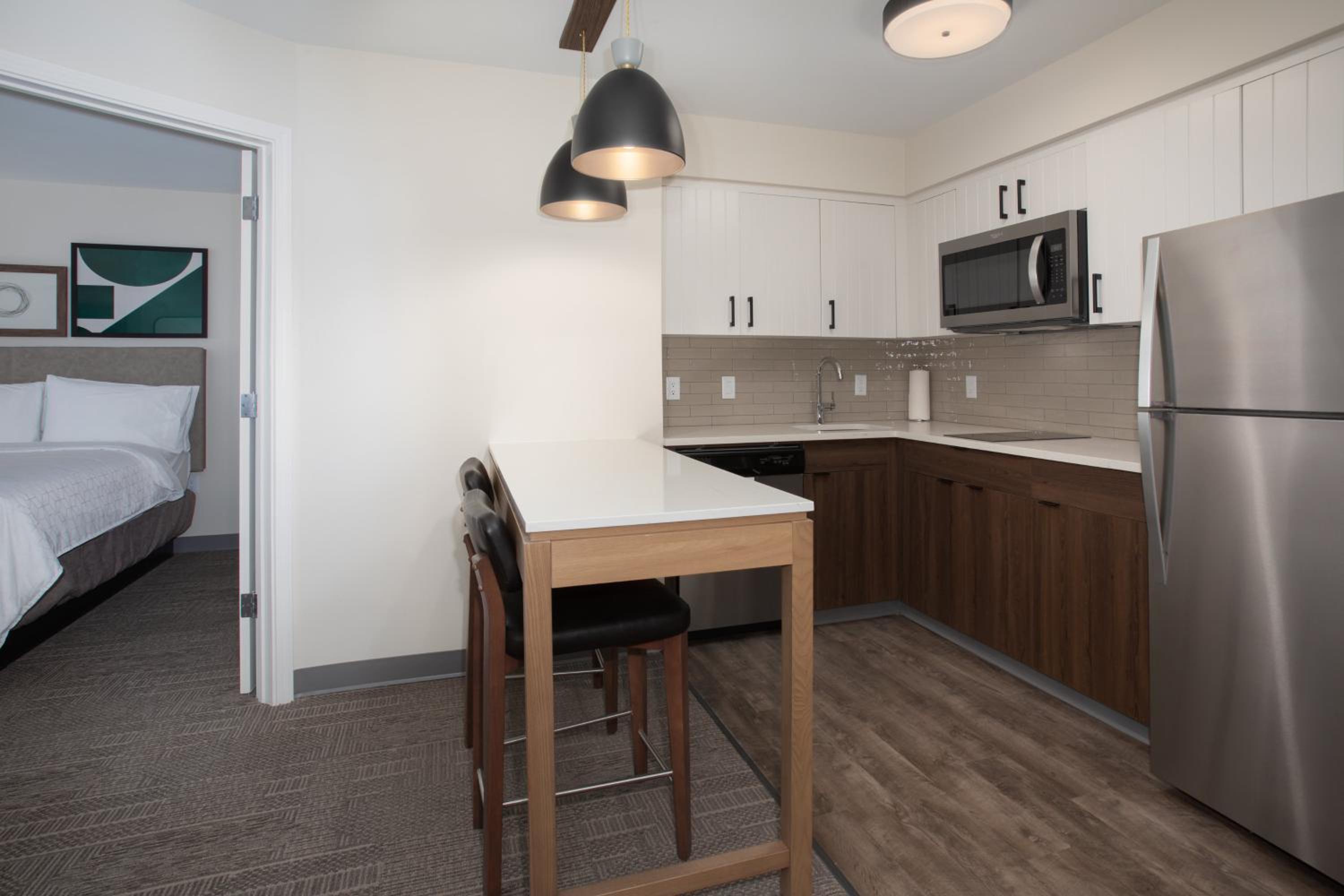 Two-Bedroom Suite - Photo 3