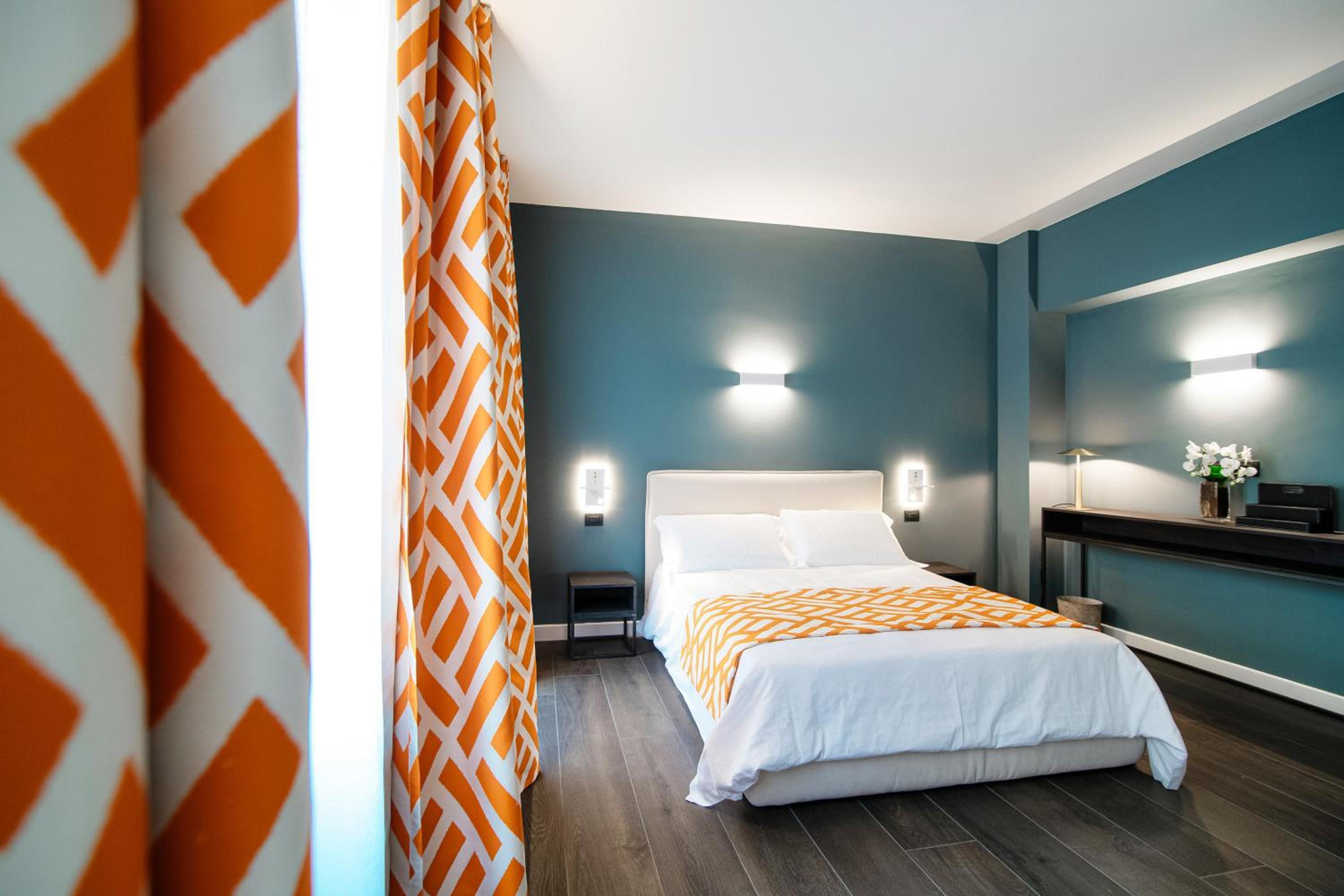 Double Room with Balcony (2 Adults + 1 Child) photo 2