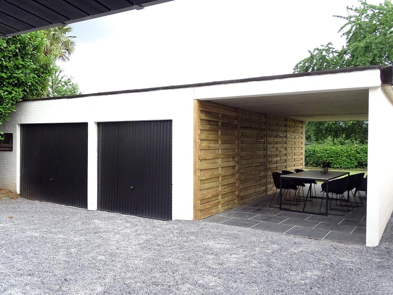 Four-Bedroom House photo 3