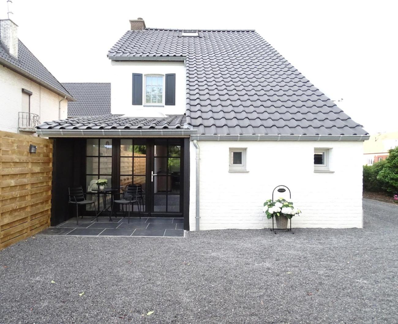 Four-Bedroom House photo 2