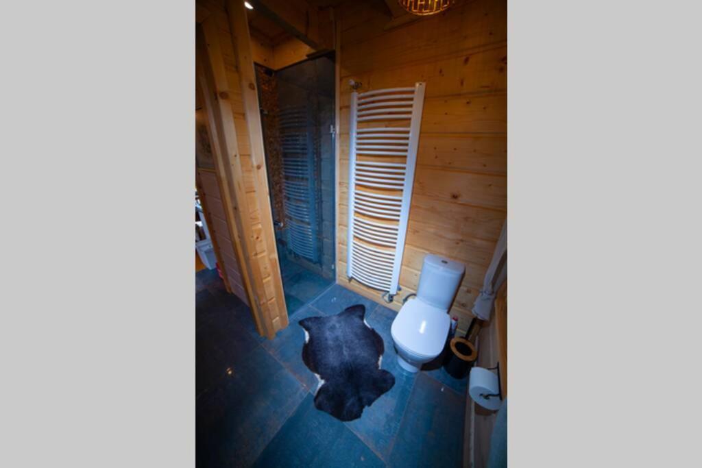 One-Bedroom Chalet - Photo 9