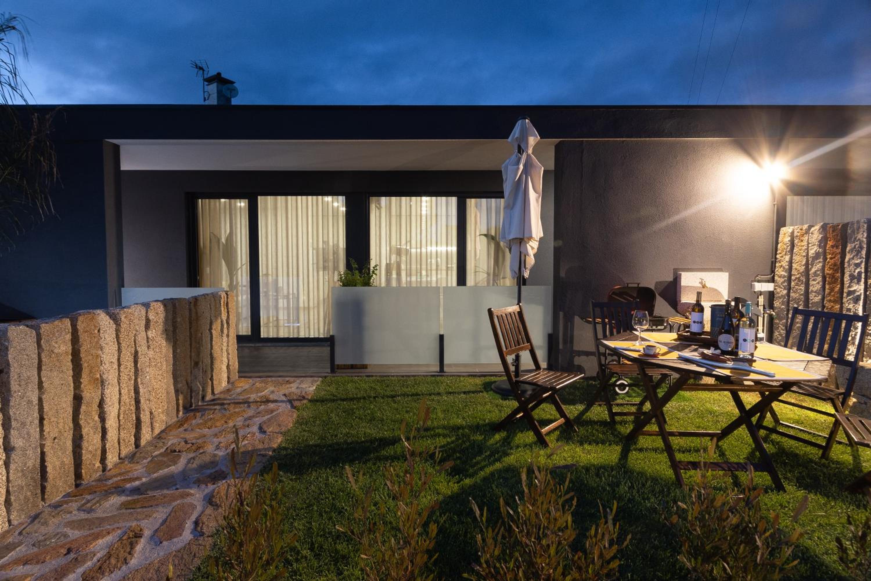 Two-Bedroom House - Photo 44