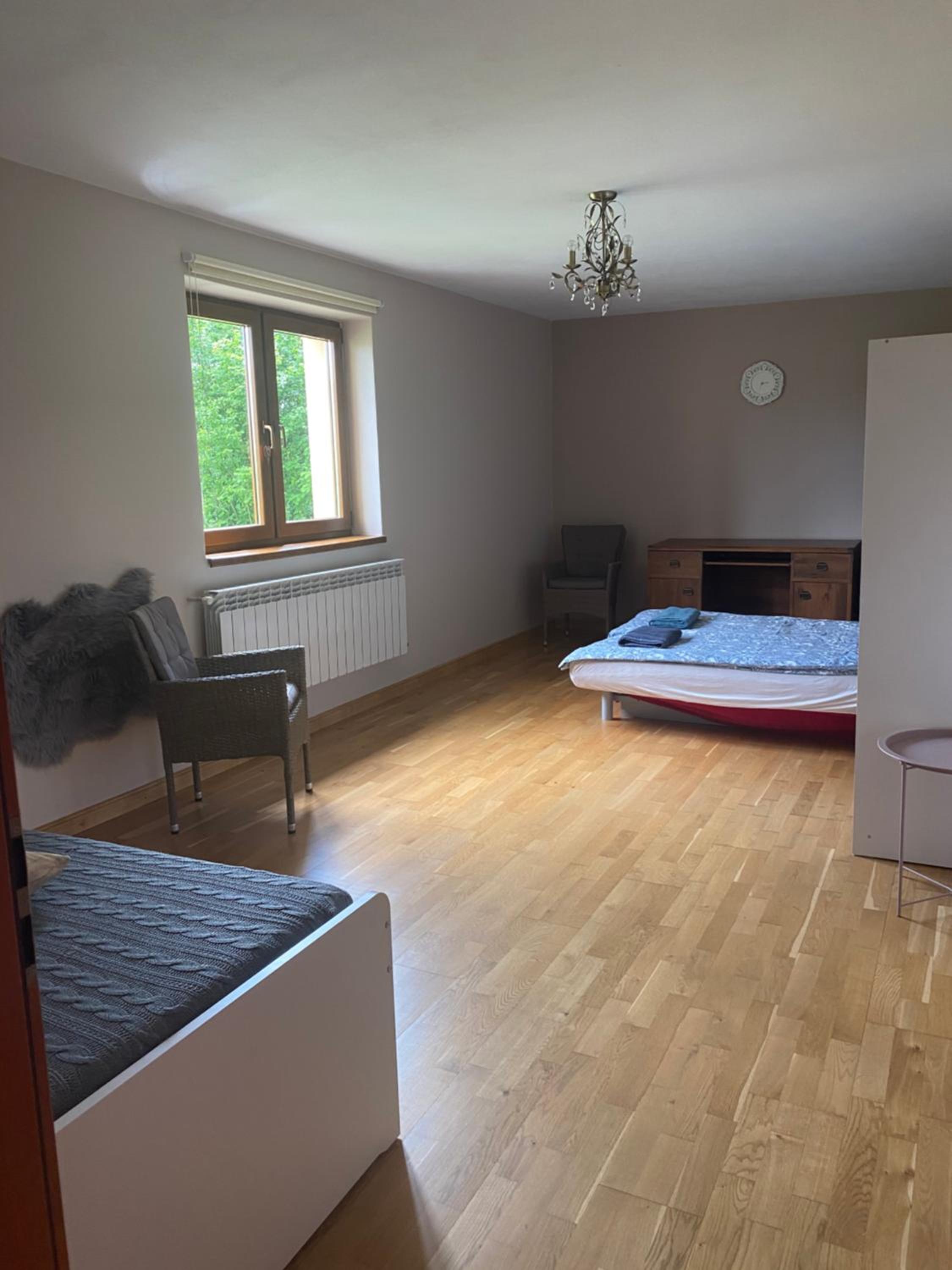 One-Bedroom Apartment - Photo 32