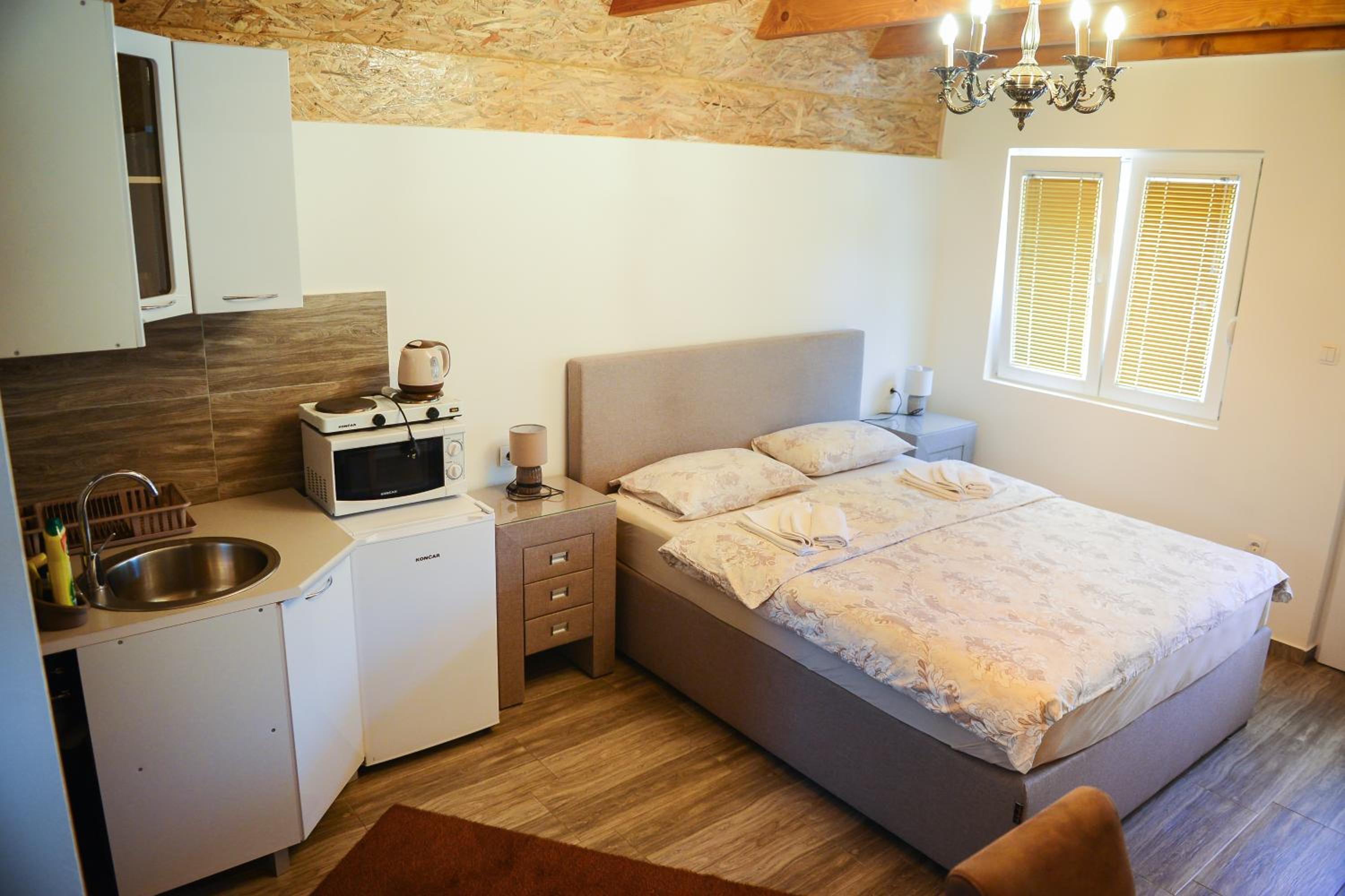 Studio Apartment