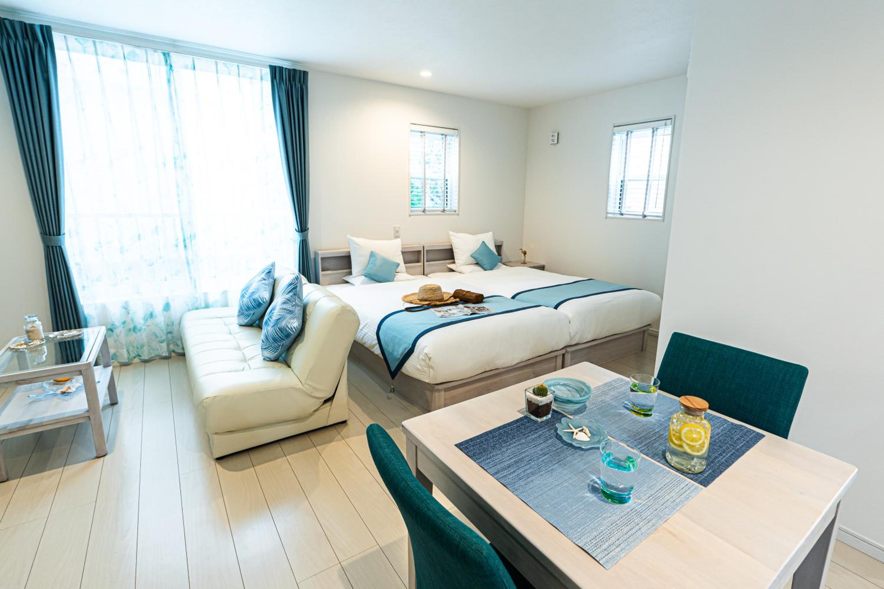 Twin Room with Extra Bed - Photo 12