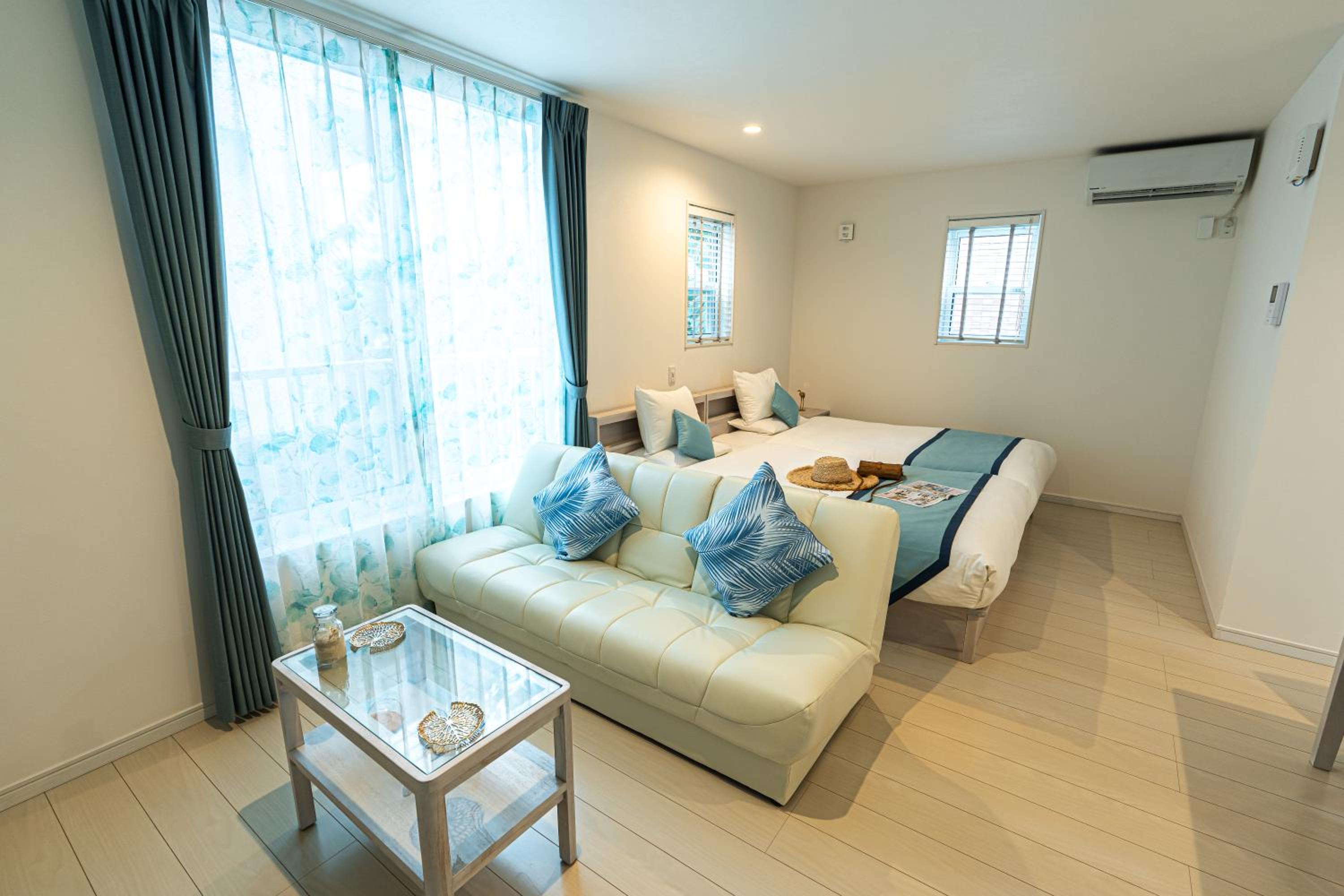 Twin Room with Extra Bed - Photo 15