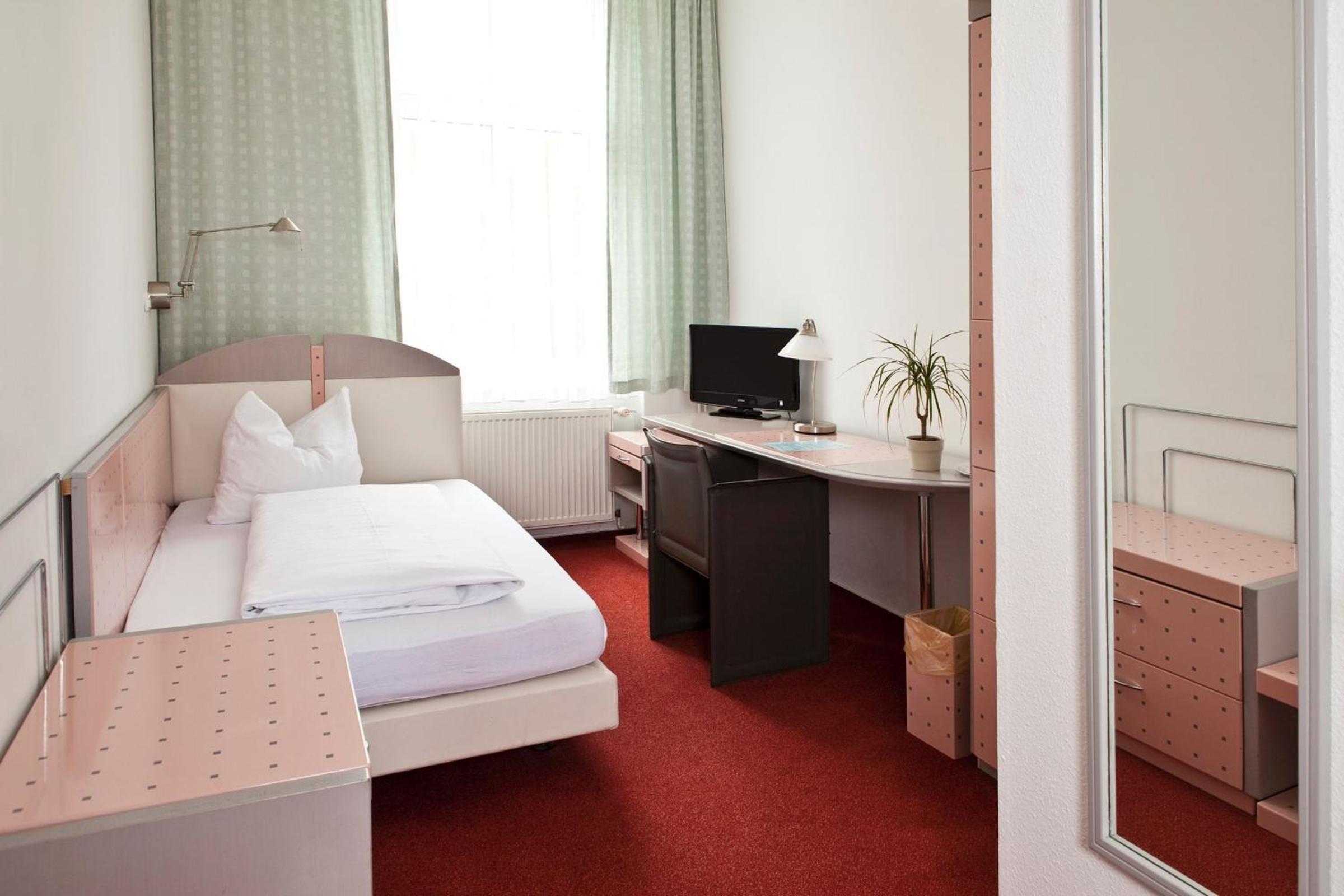 Single Room photo 1