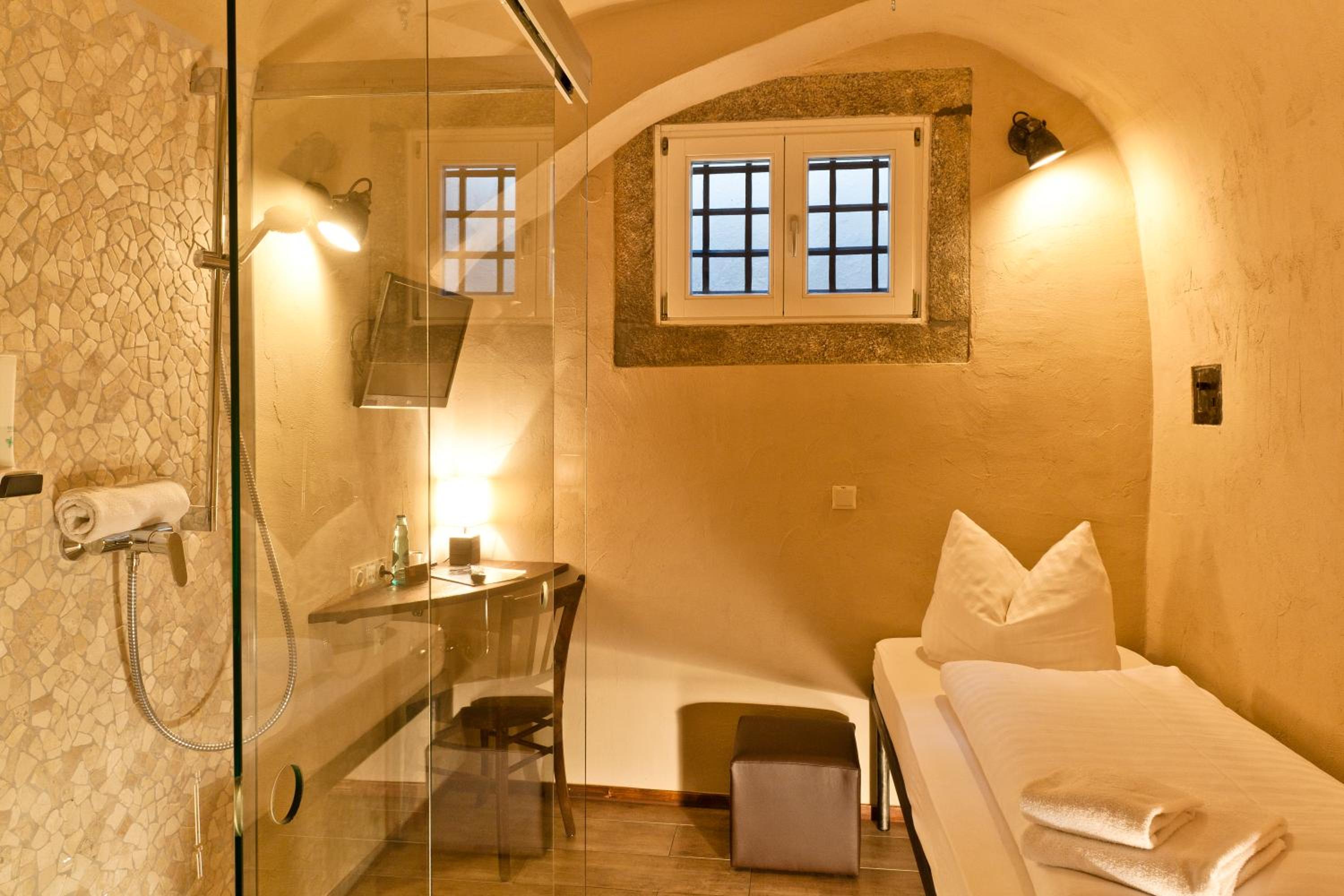 Single Room with Shower