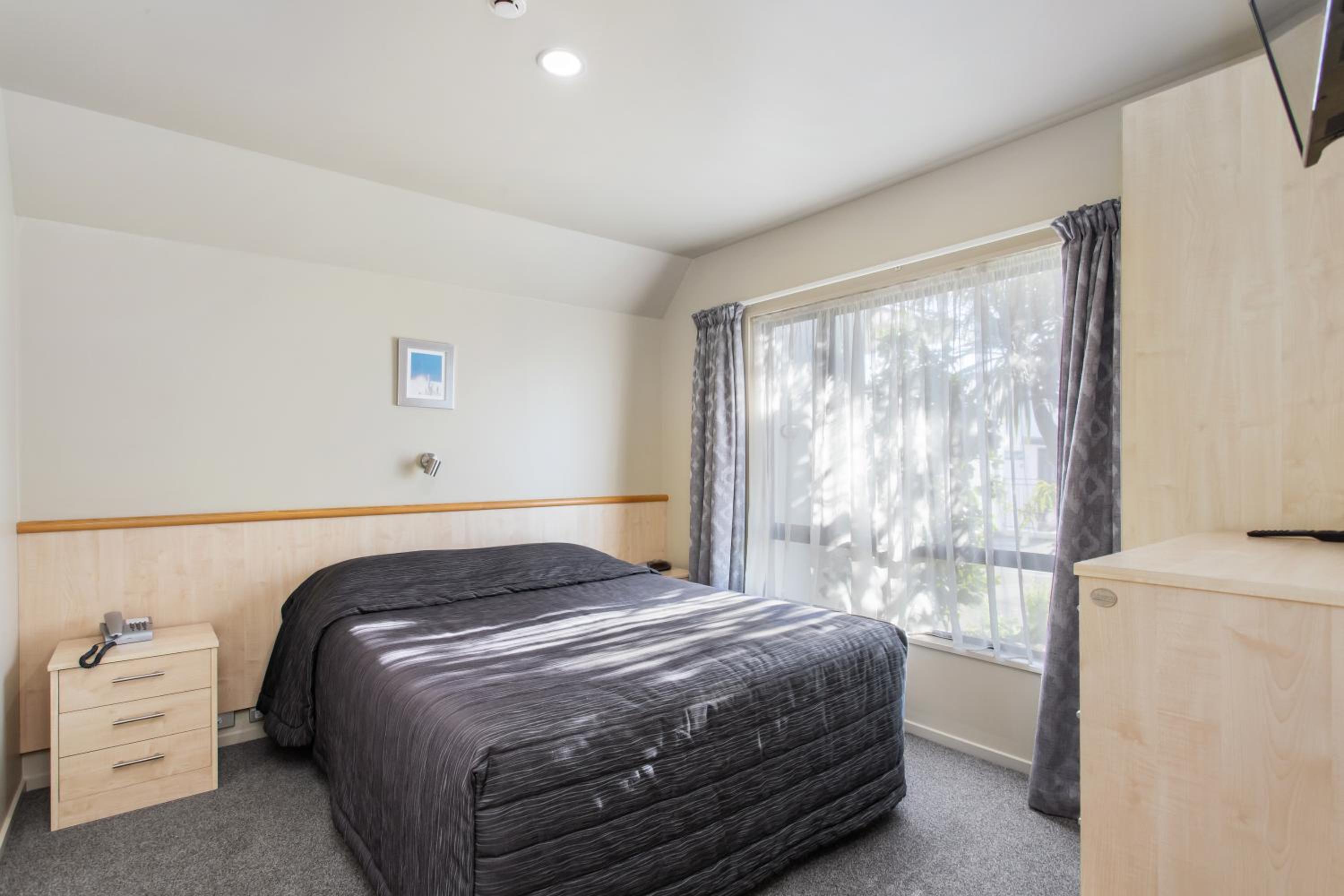 Standard Two-Bedroom Apartment photo 3