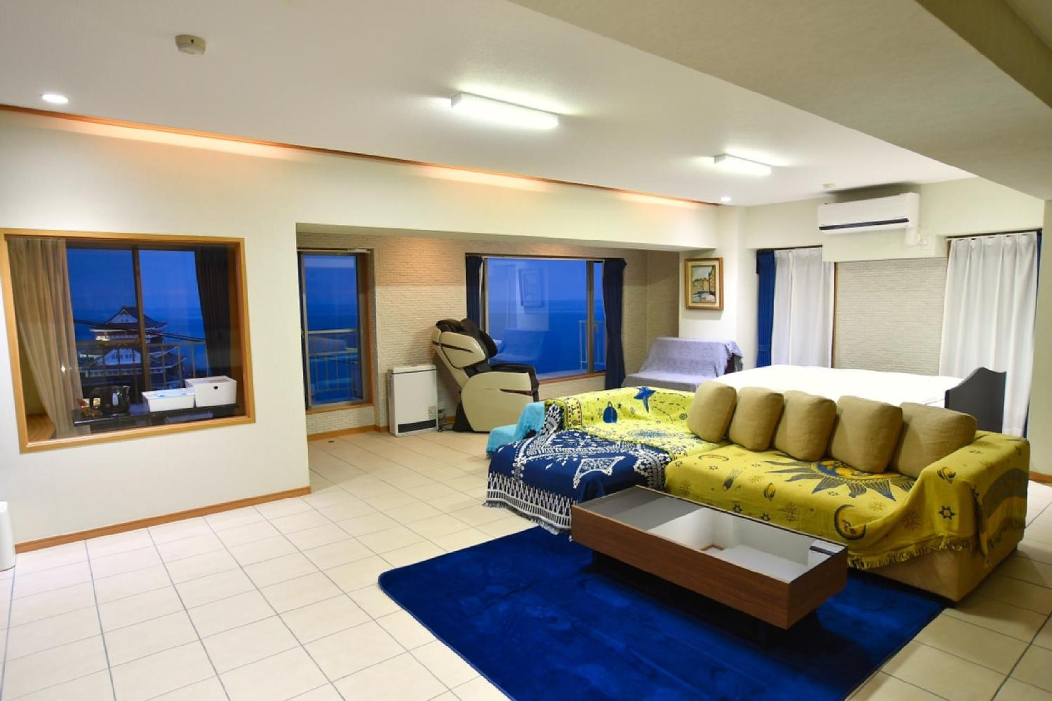 Superior Suite with Sea View - Photo 14